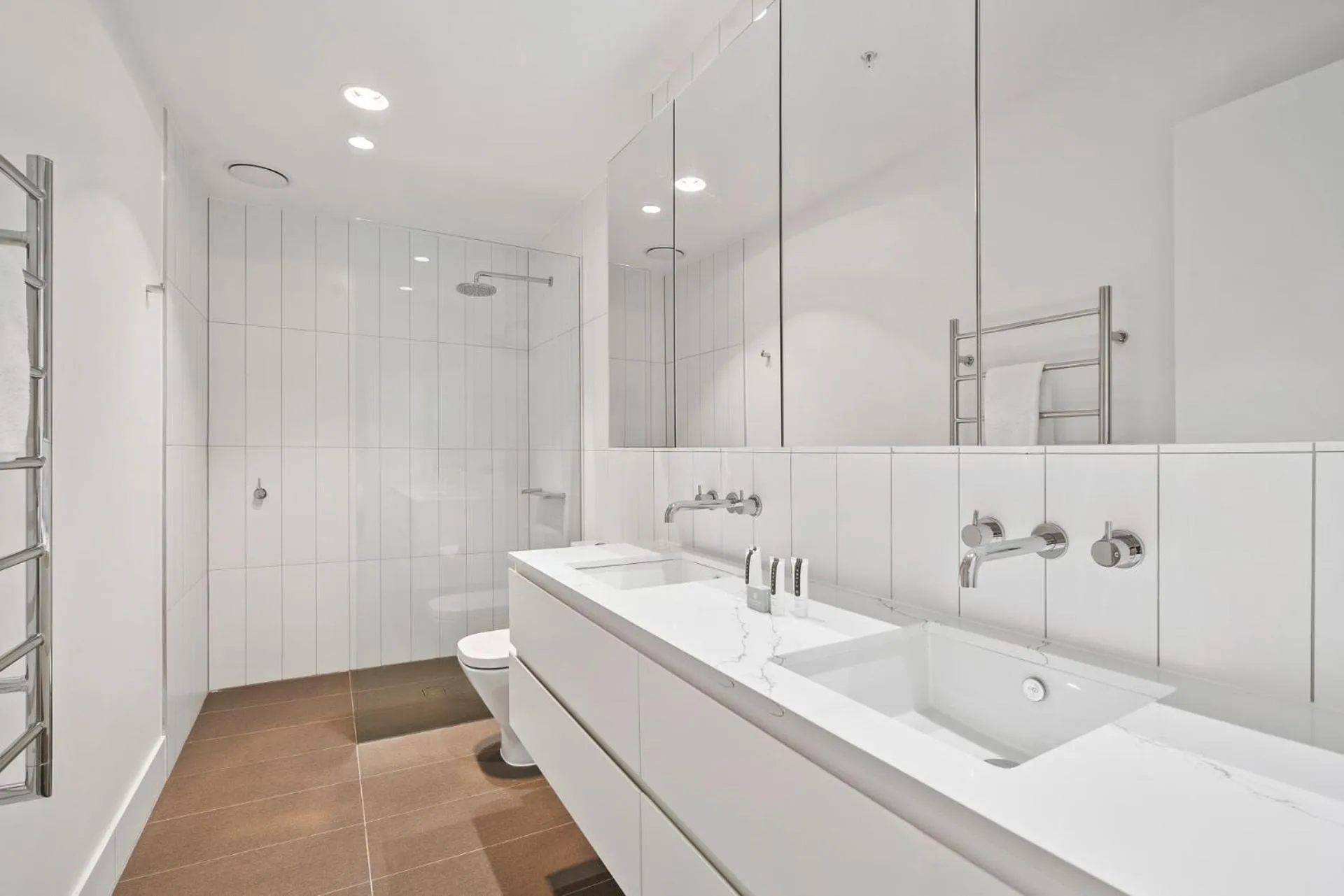 Bathroom in Anchorage Apartments Hampton