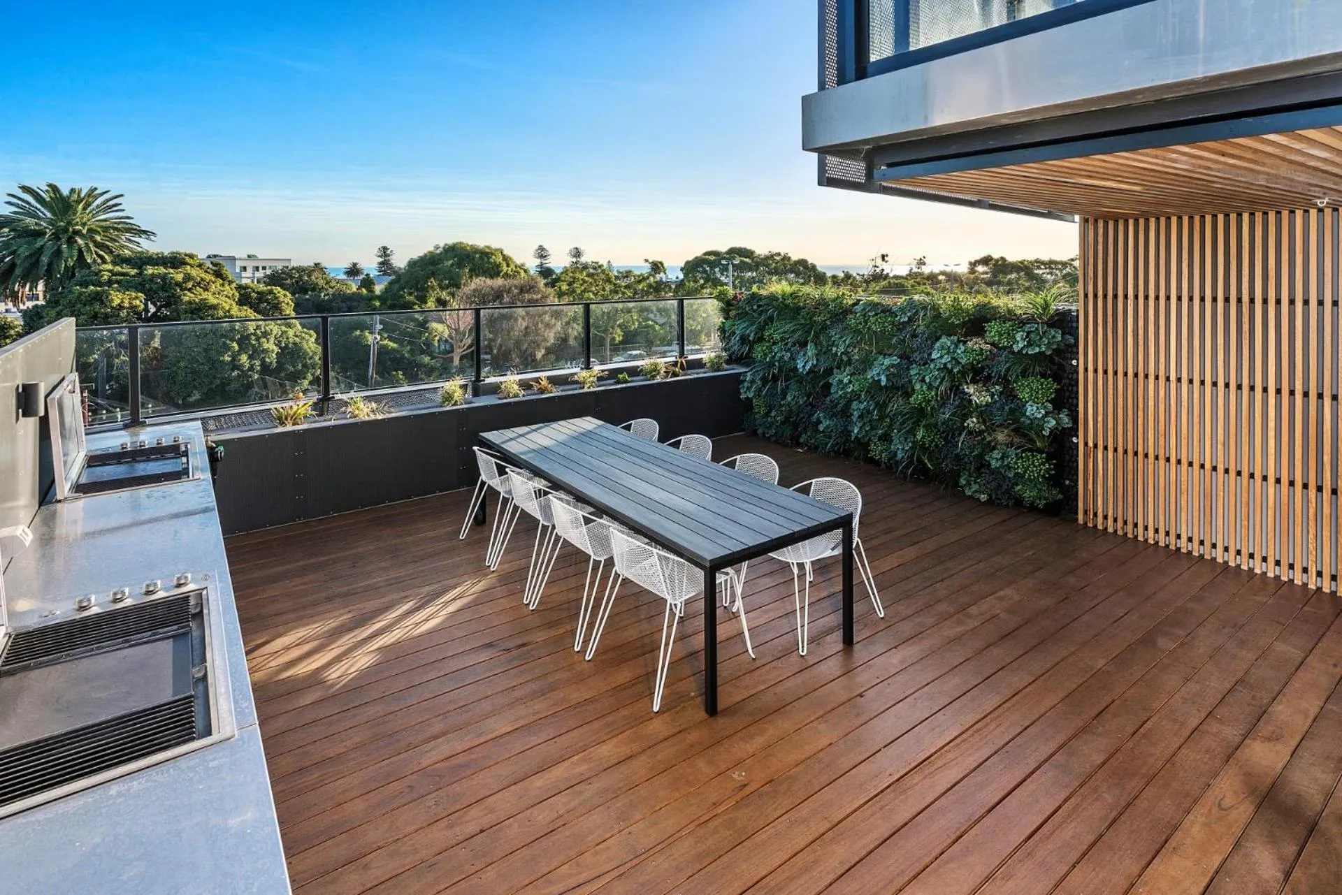 BBQ facilities in Anchorage Apartments Hampton