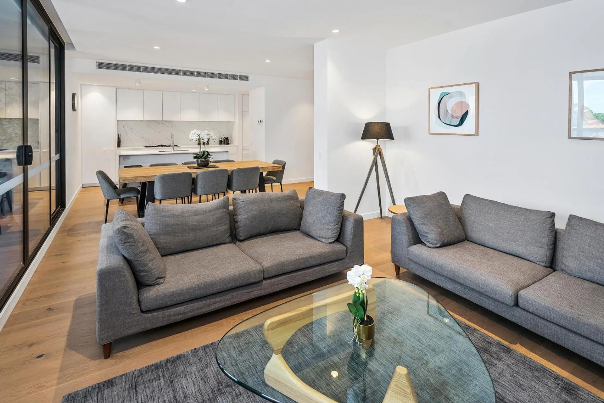 Kitchen or kitchenette in Anchorage Apartments Hampton