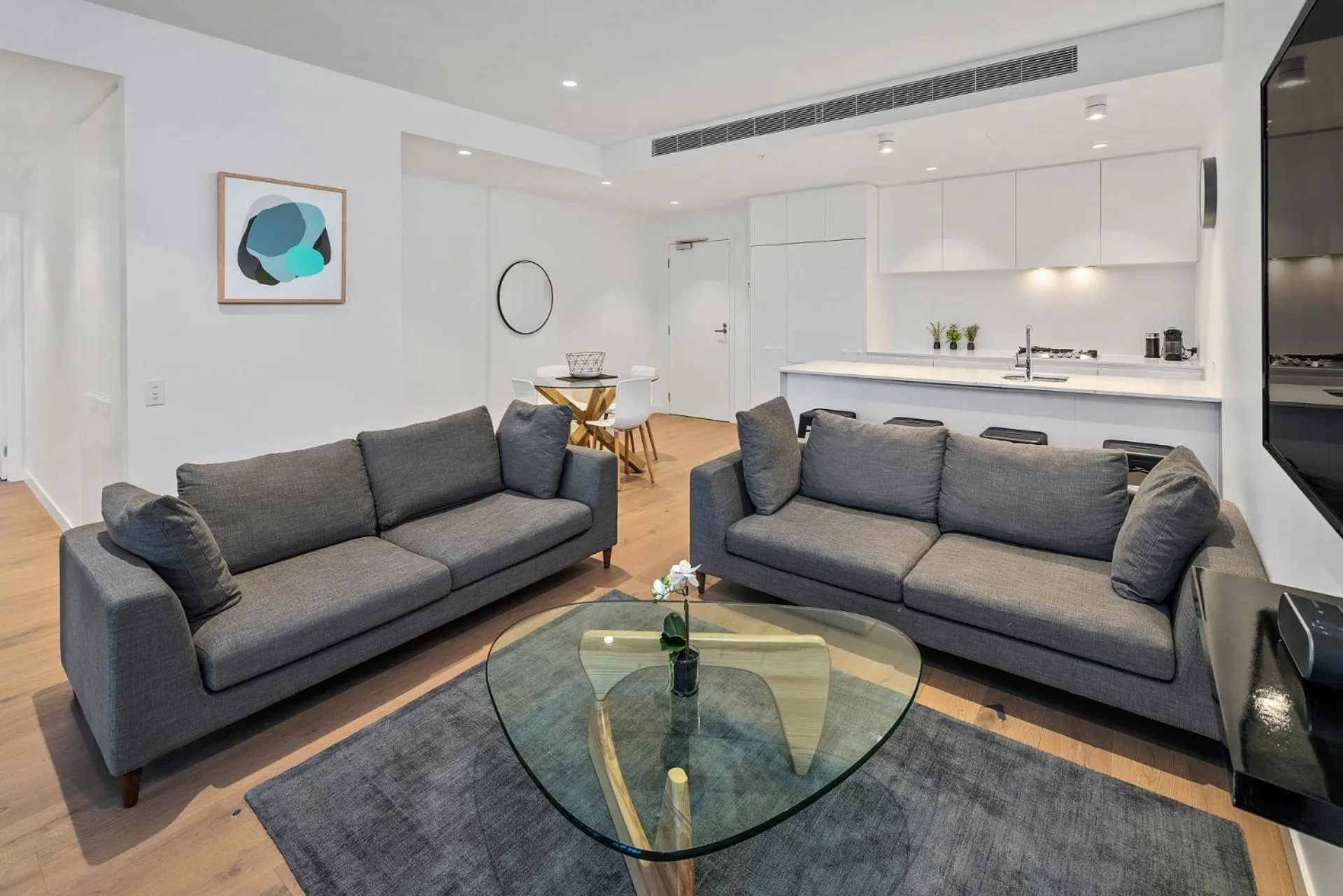 Kitchen or kitchenette in Anchorage Apartments Hampton