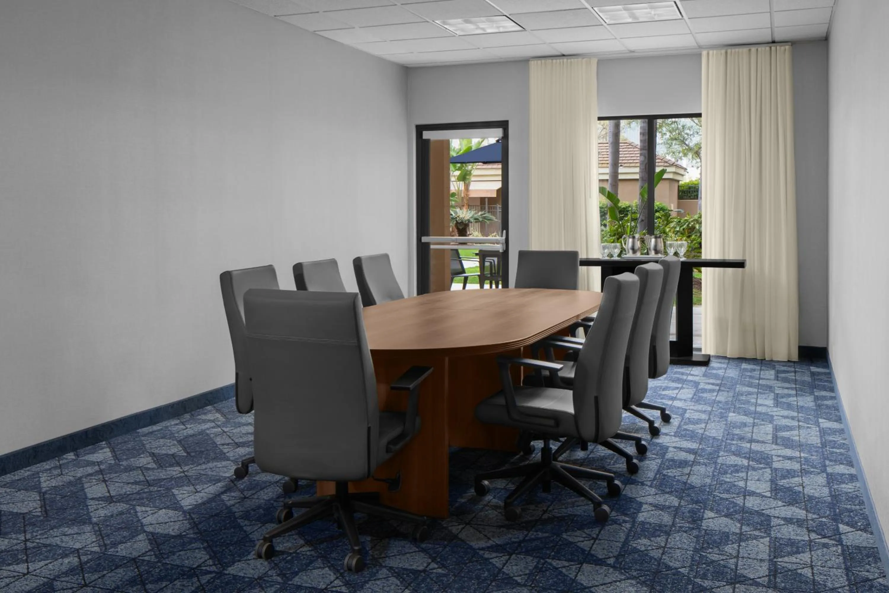 Meeting/conference room in Courtyard by Marriott San Diego Central