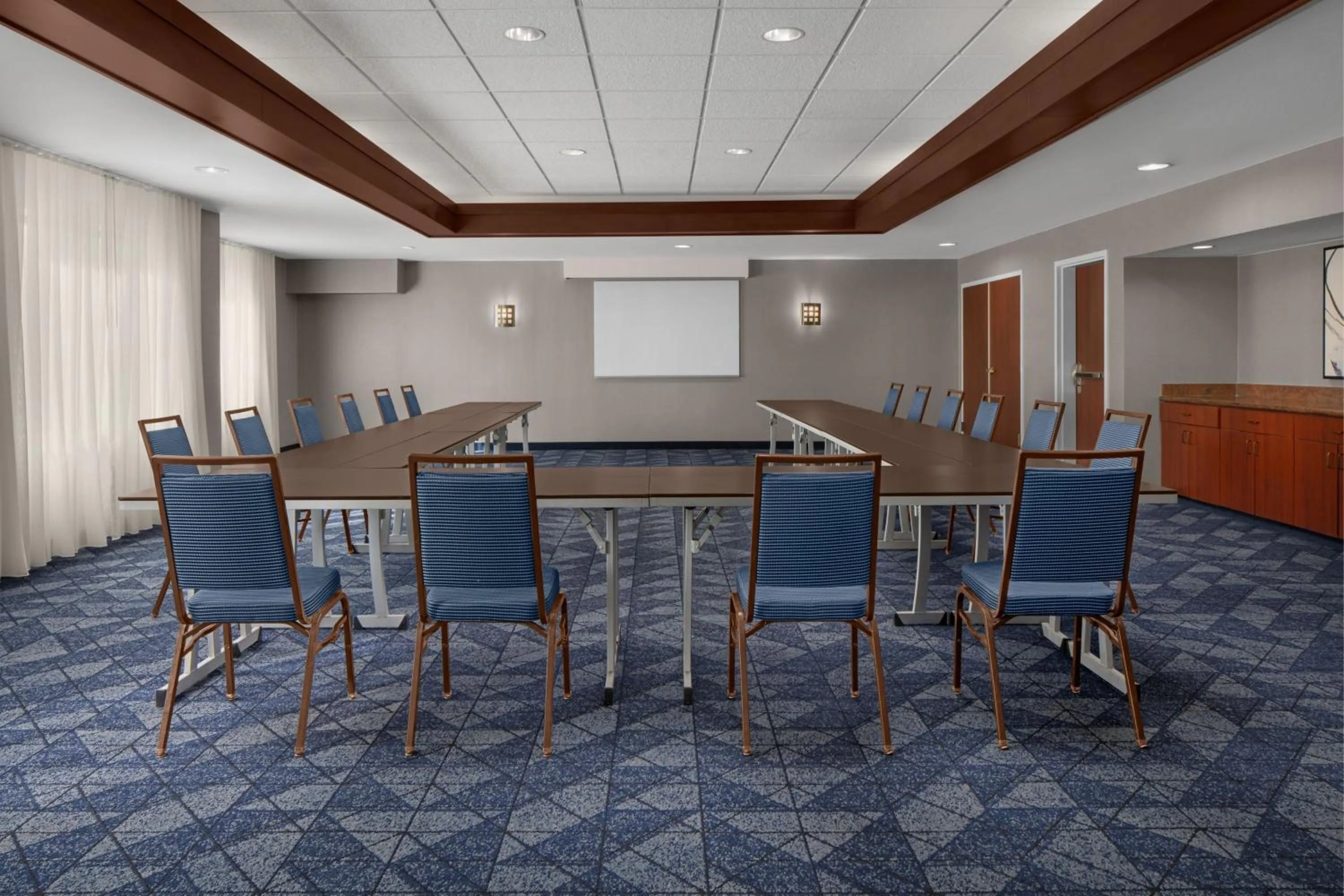 Meeting/conference room in Courtyard by Marriott San Diego Central