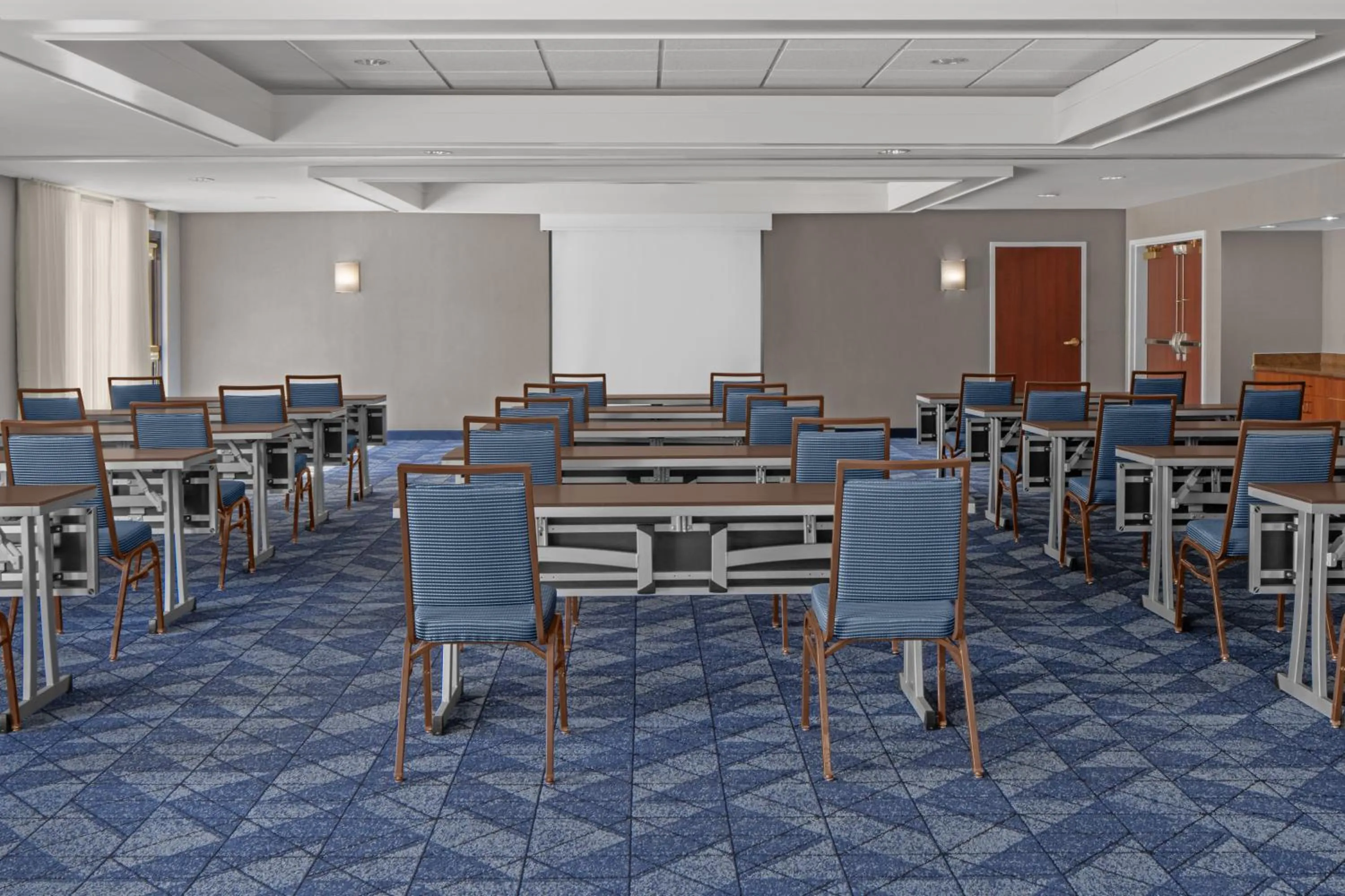 Meeting/conference room in Courtyard by Marriott San Diego Central
