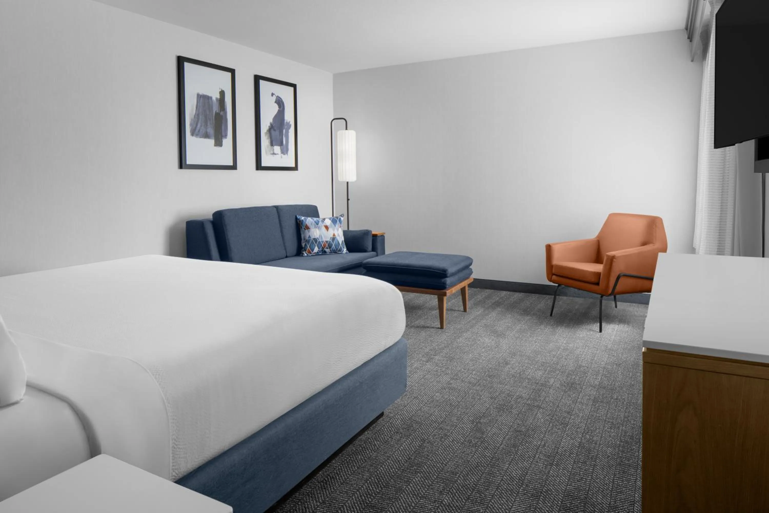 Bedroom, Bed in Courtyard by Marriott San Diego Central