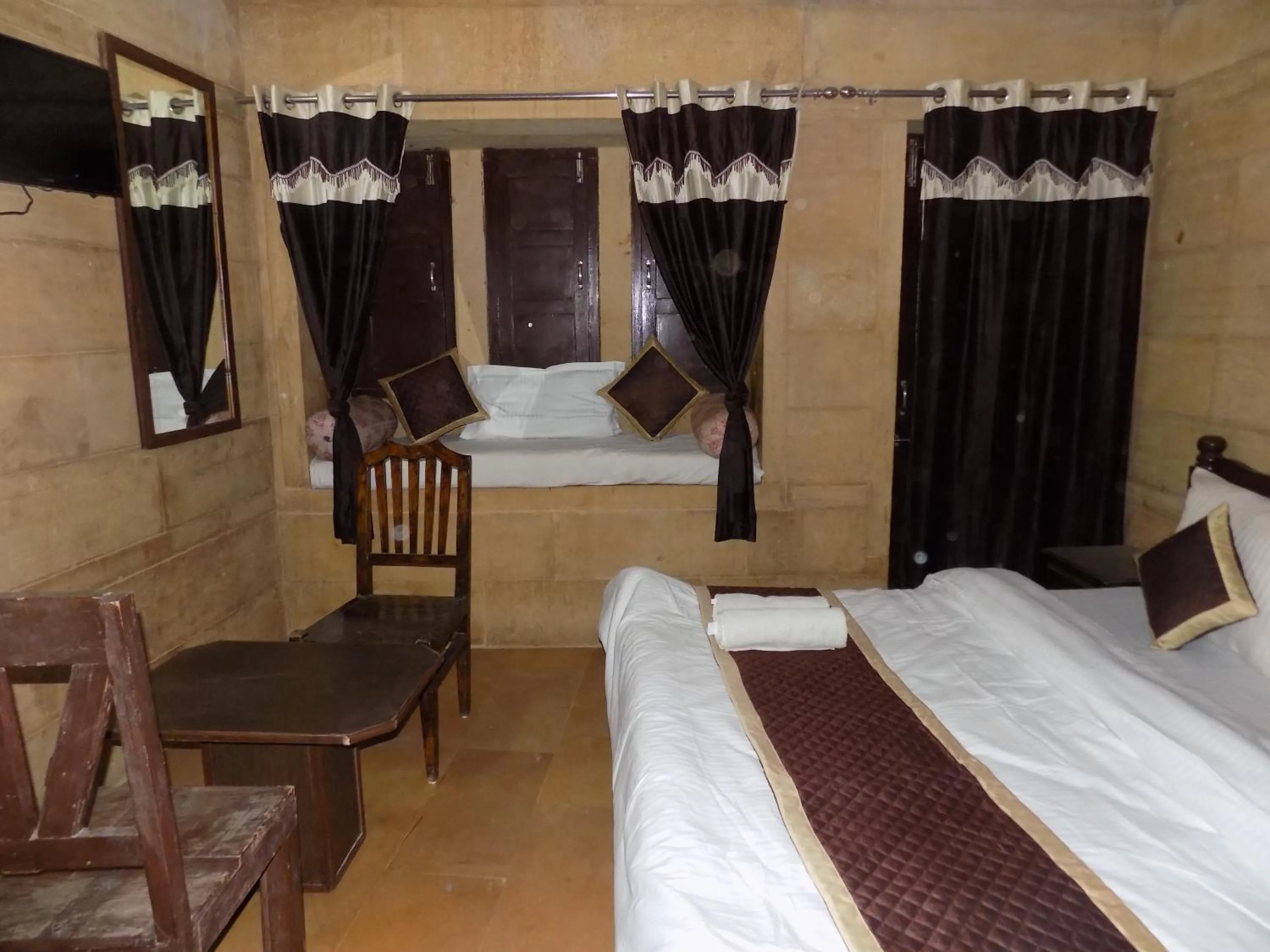 Bed in Hotel Fotiya jaisalmer