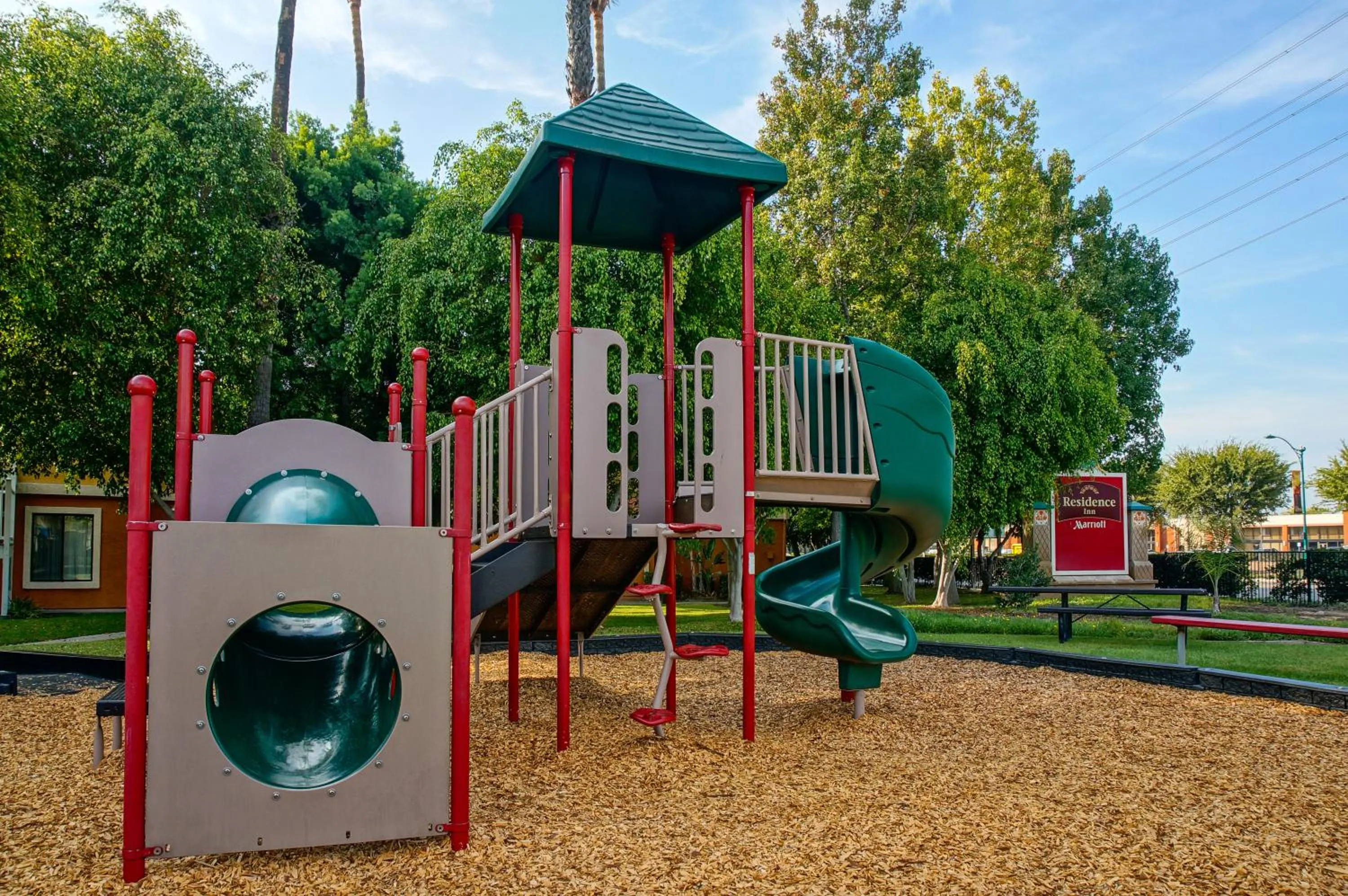 Children play ground in Clementine Hotel & Suites Anaheim