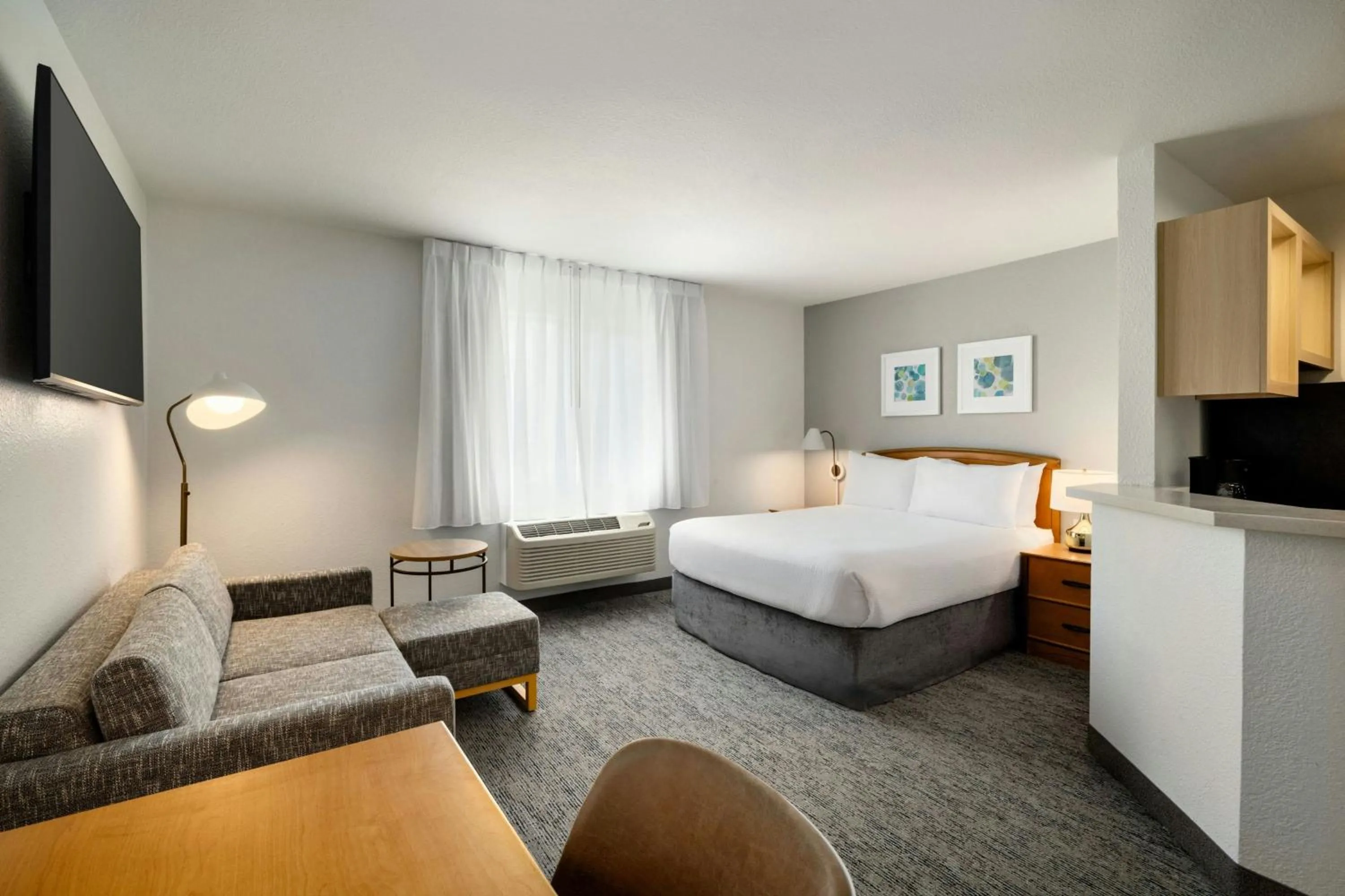 Bedroom, Bed in TownePlace Suites by Marriott Anaheim Maingate Near Angel Stadium
