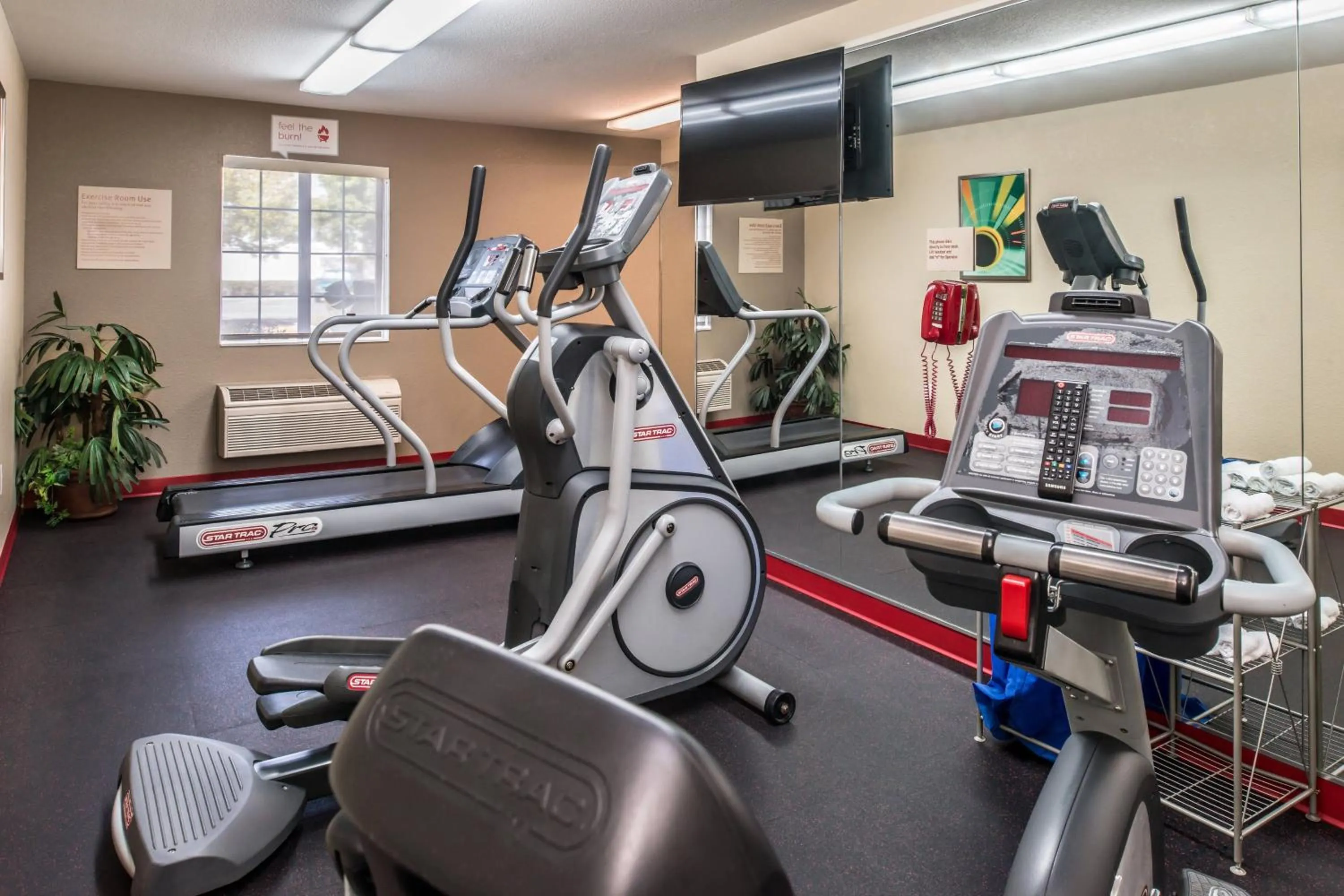 Fitness centre/facilities in TownePlace Suites by Marriott Anaheim Maingate Near Angel Stadium