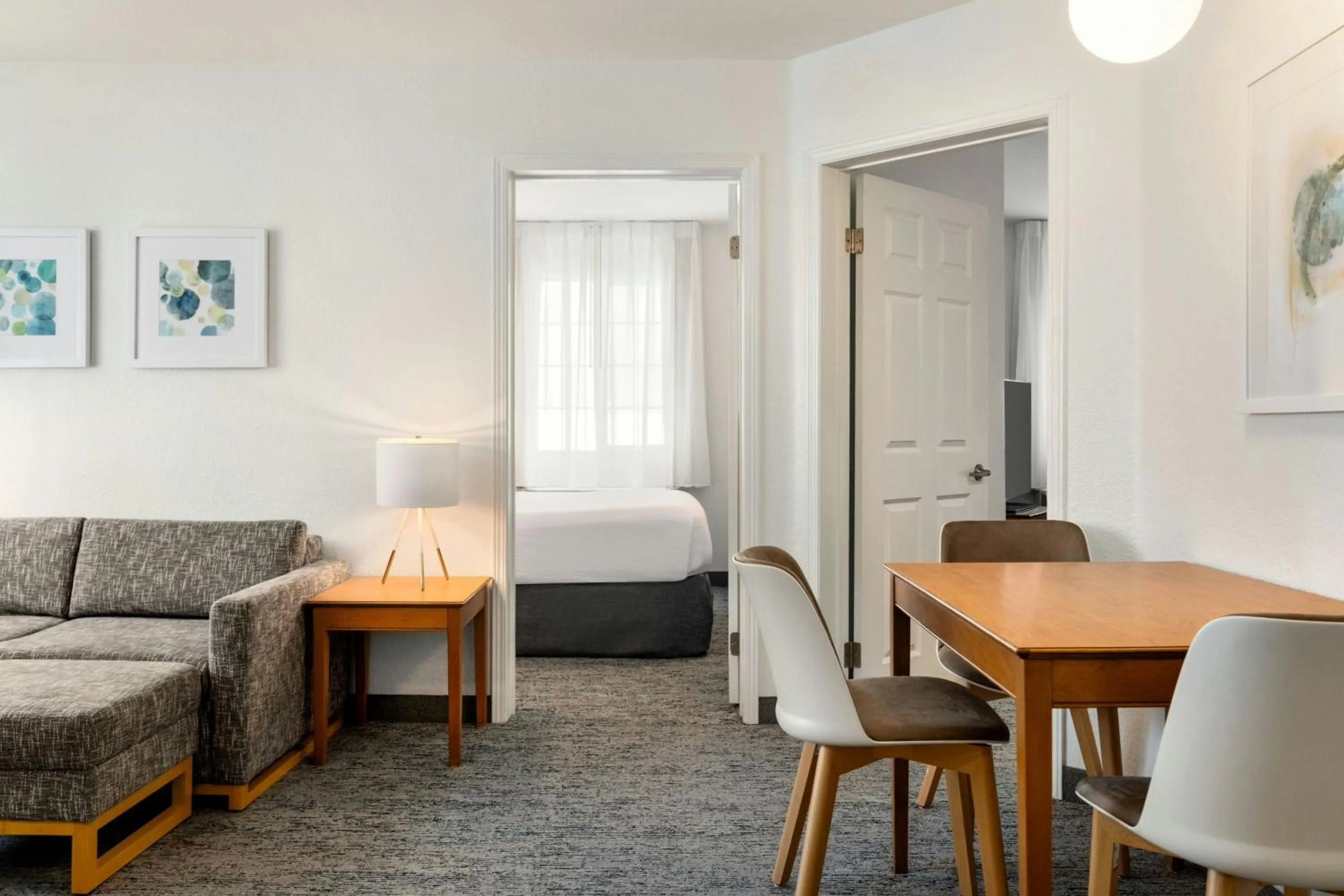 Photo of the whole room, Bed in TownePlace Suites by Marriott Anaheim Maingate Near Angel Stadium