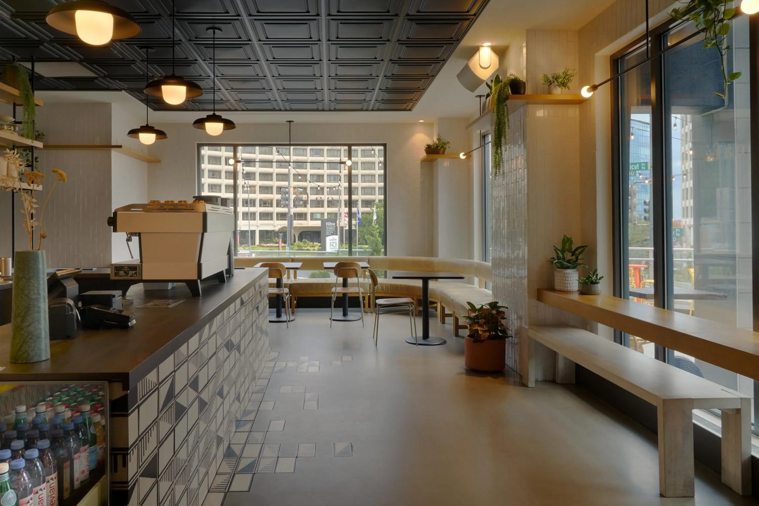 Restaurant/places to eat in Generator Hotel Washington DC