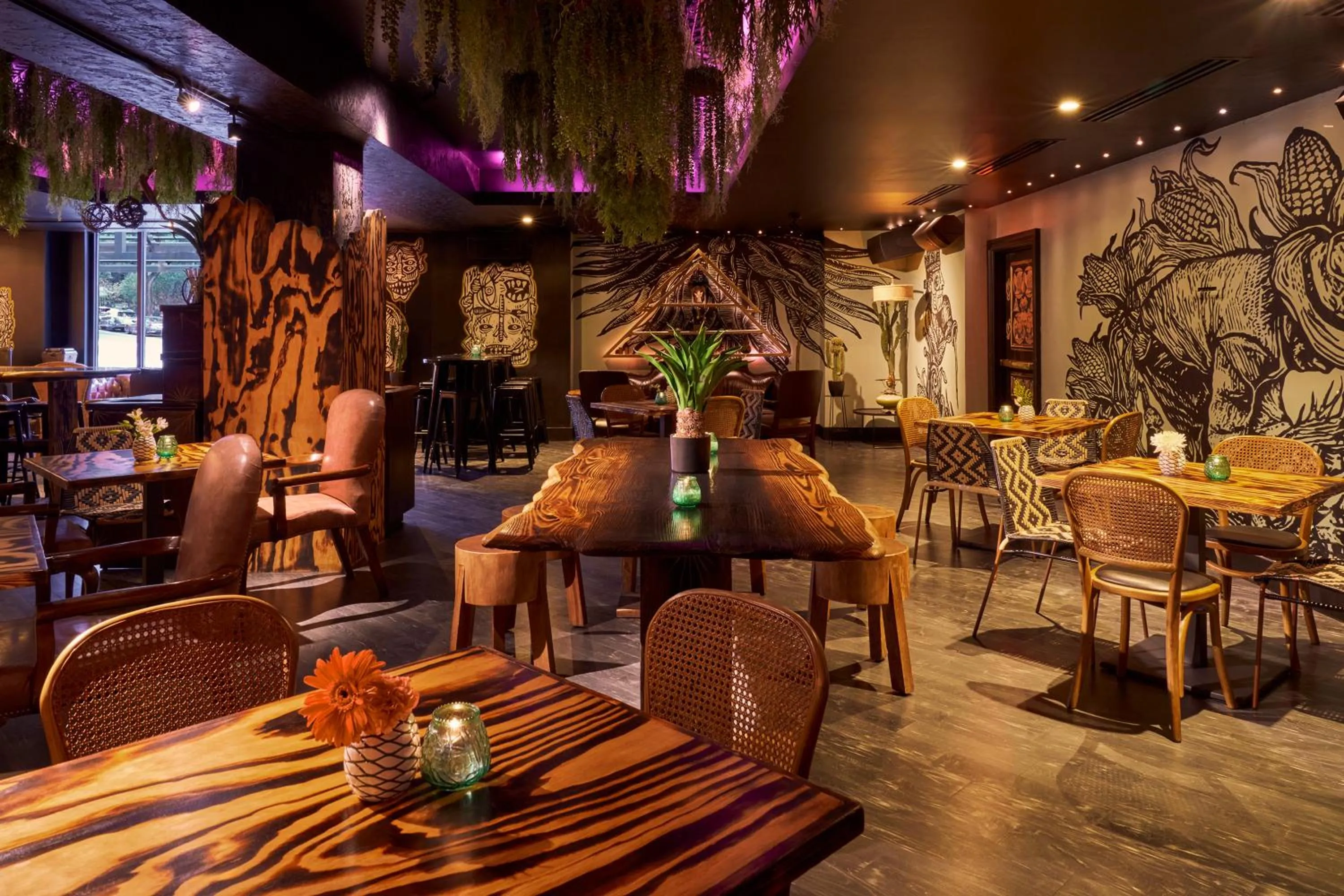 Restaurant/places to eat in Generator Hotel Washington DC