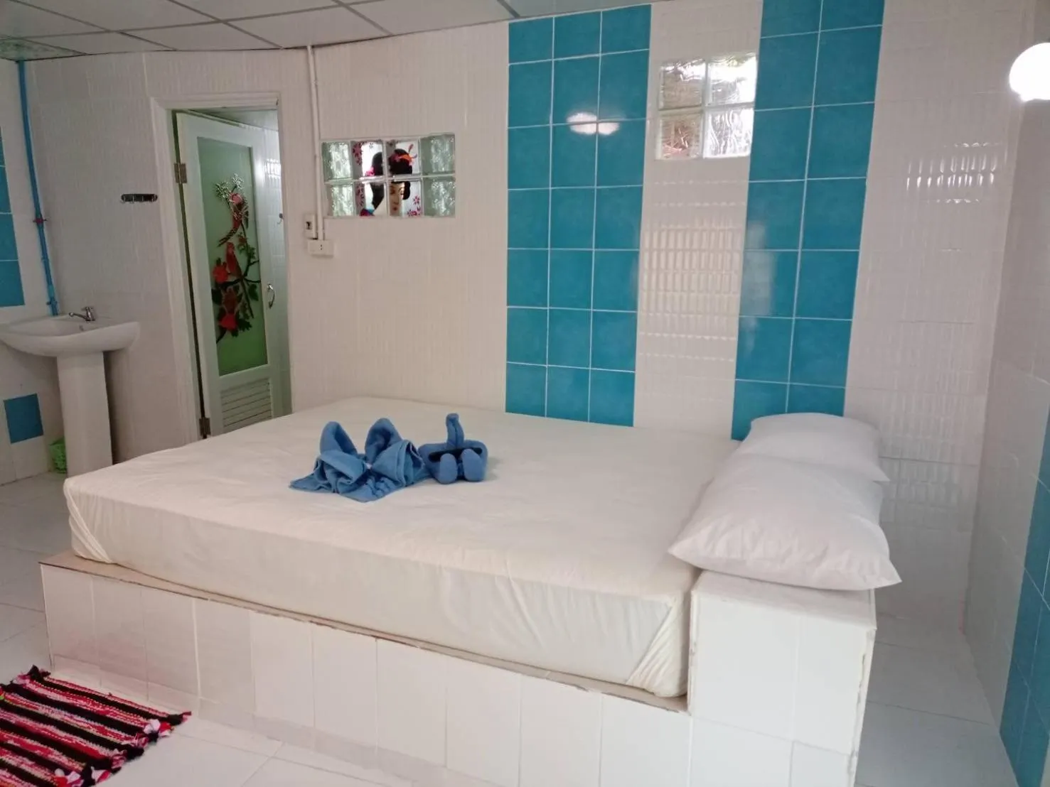 Bed in Kanjana Resort