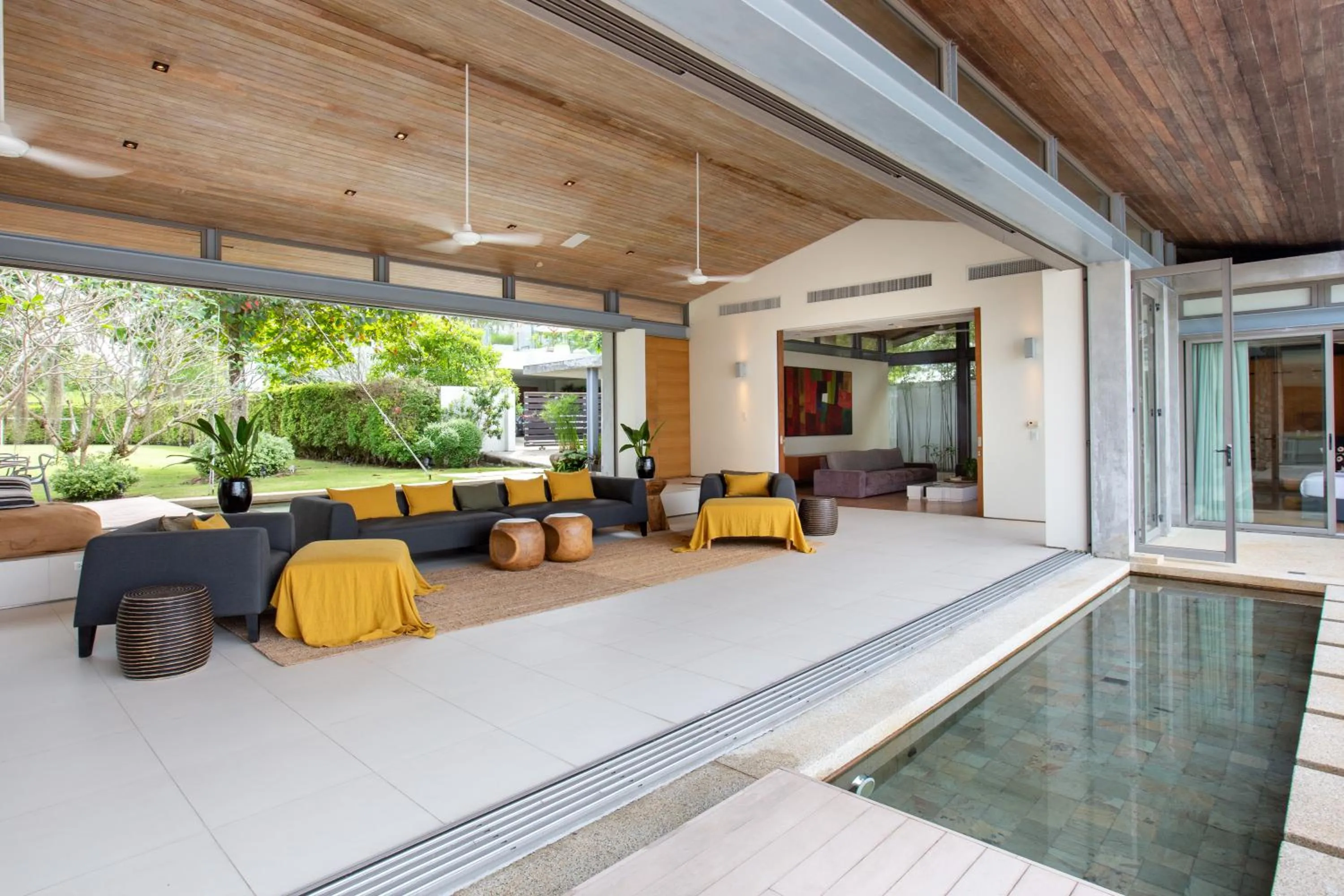 Day in Sava Beach Villas