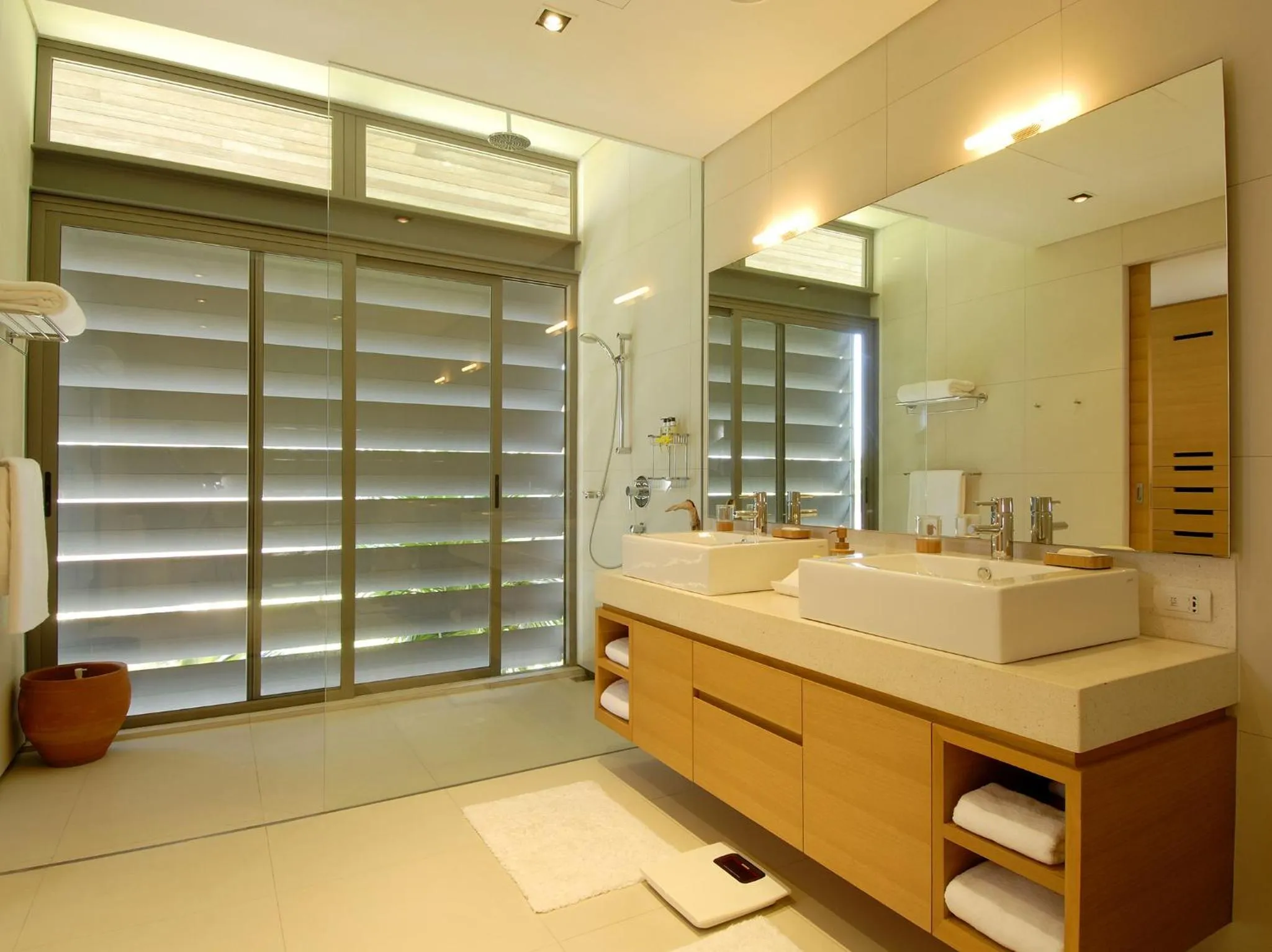 Shower in Sava Beach Villas