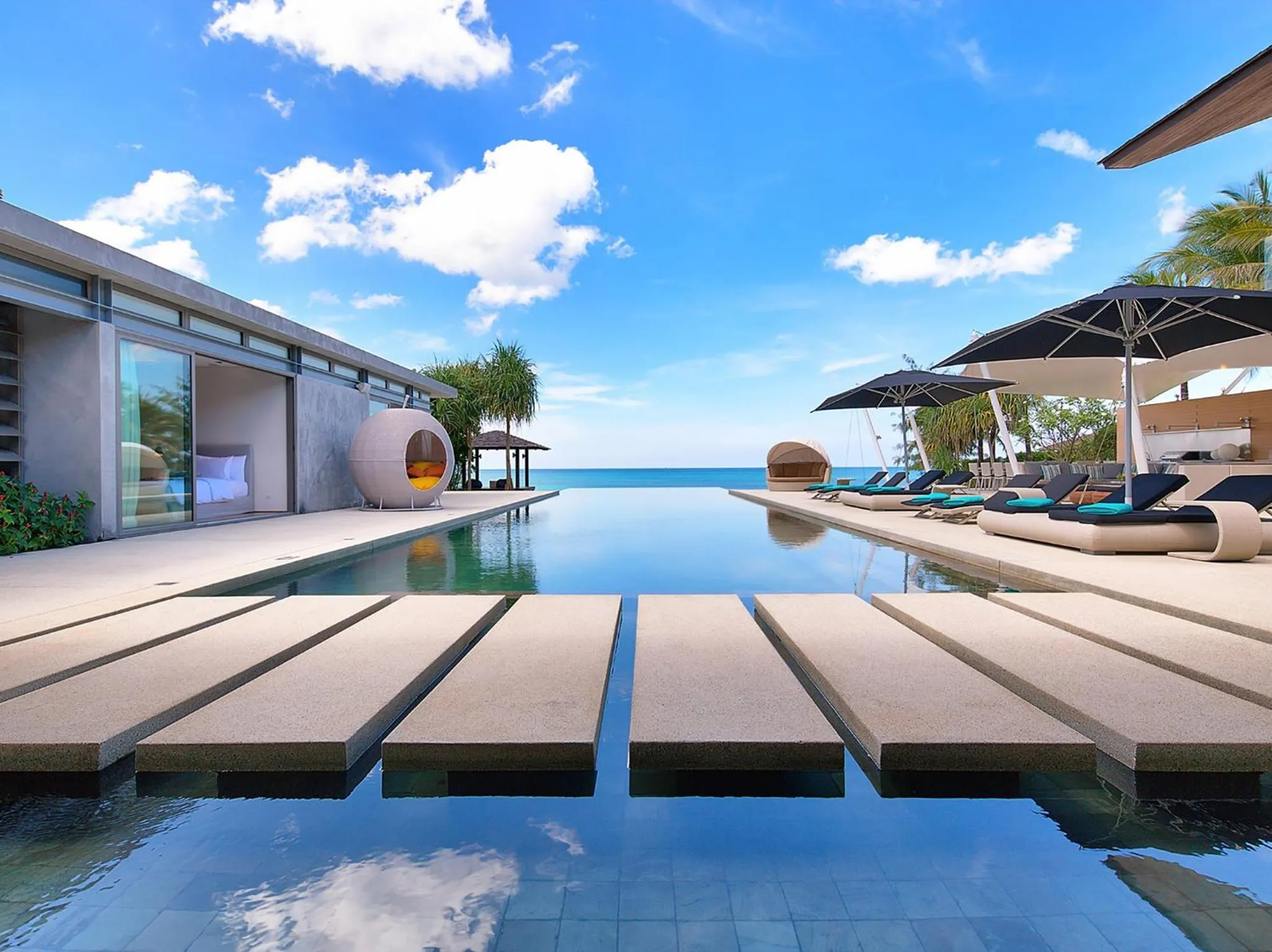 Day in Sava Beach Villas