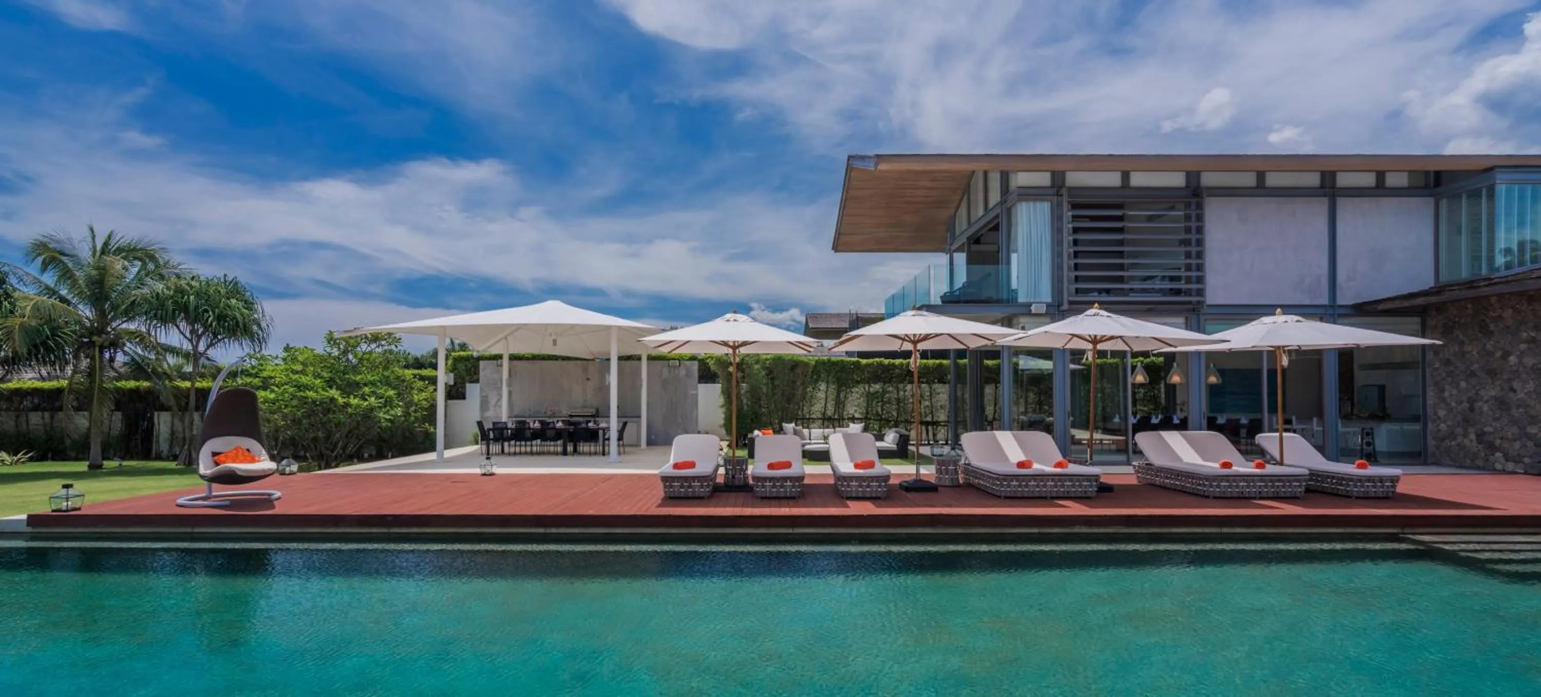 Swimming pool in Sava Beach Villas