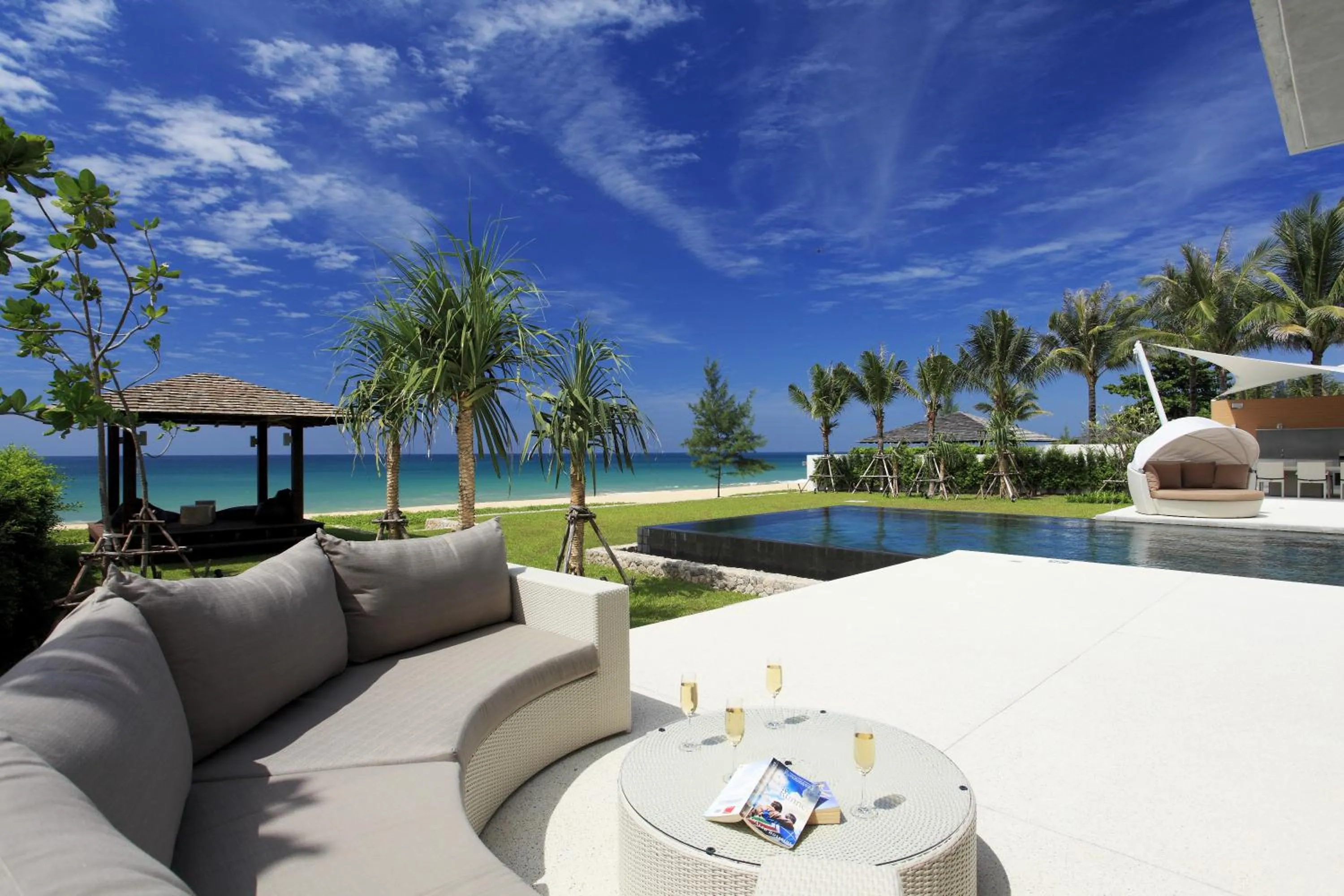 Day in Sava Beach Villas