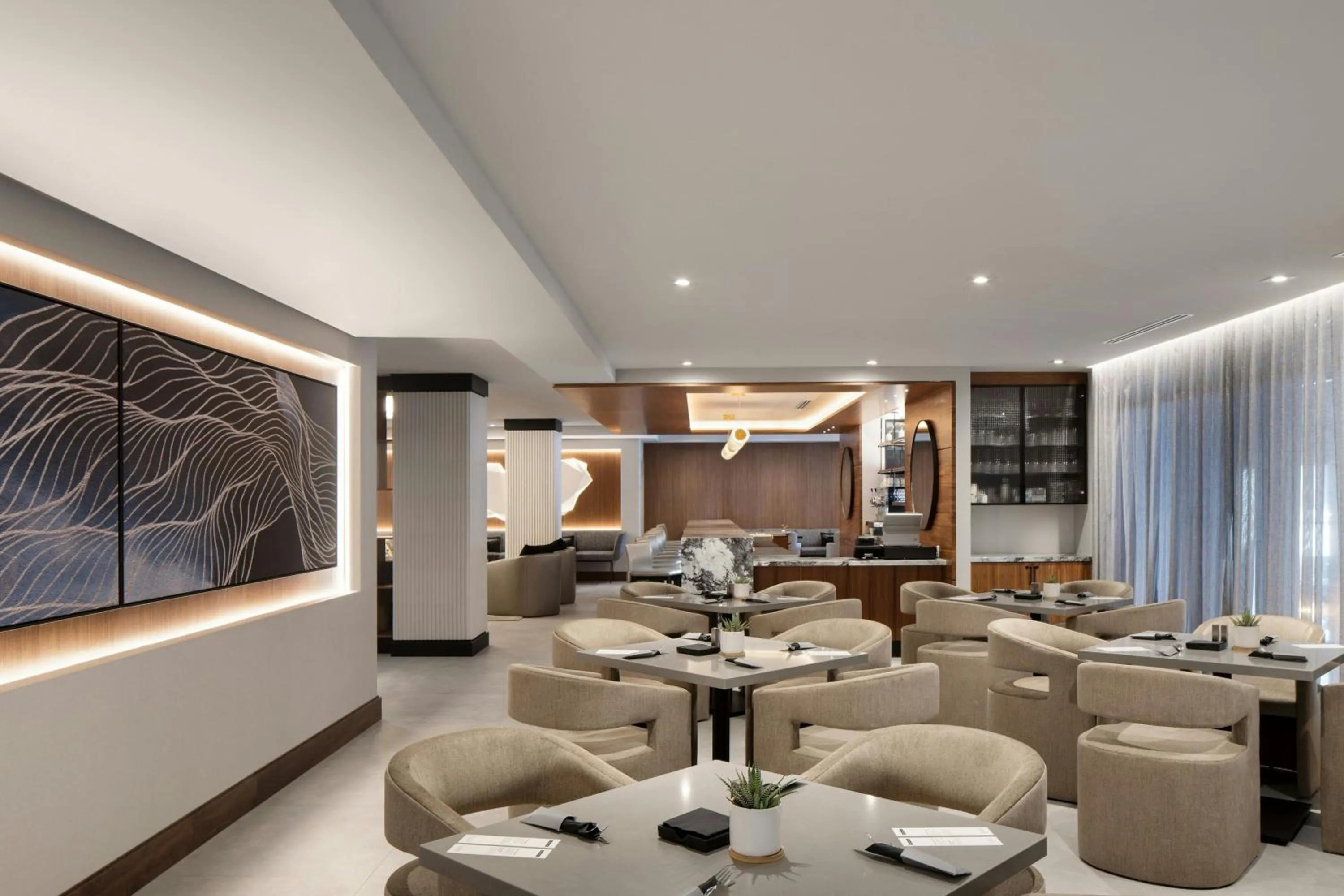 Restaurant/places to eat in AC Hotel by Marriott Old Montreal