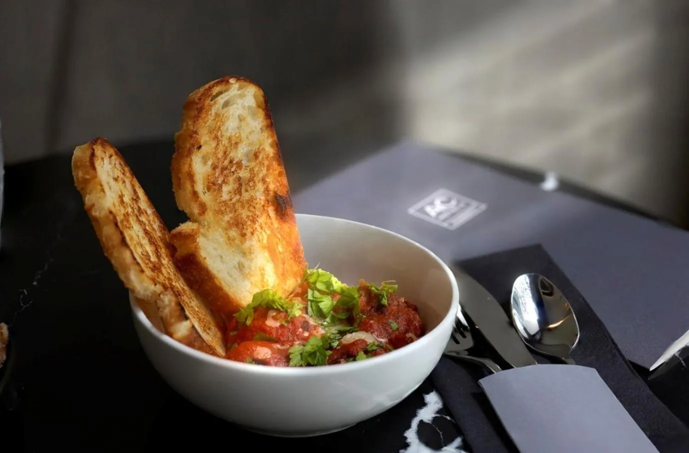 Restaurant/places to eat in SpringHill Suites by Marriott Old Montreal