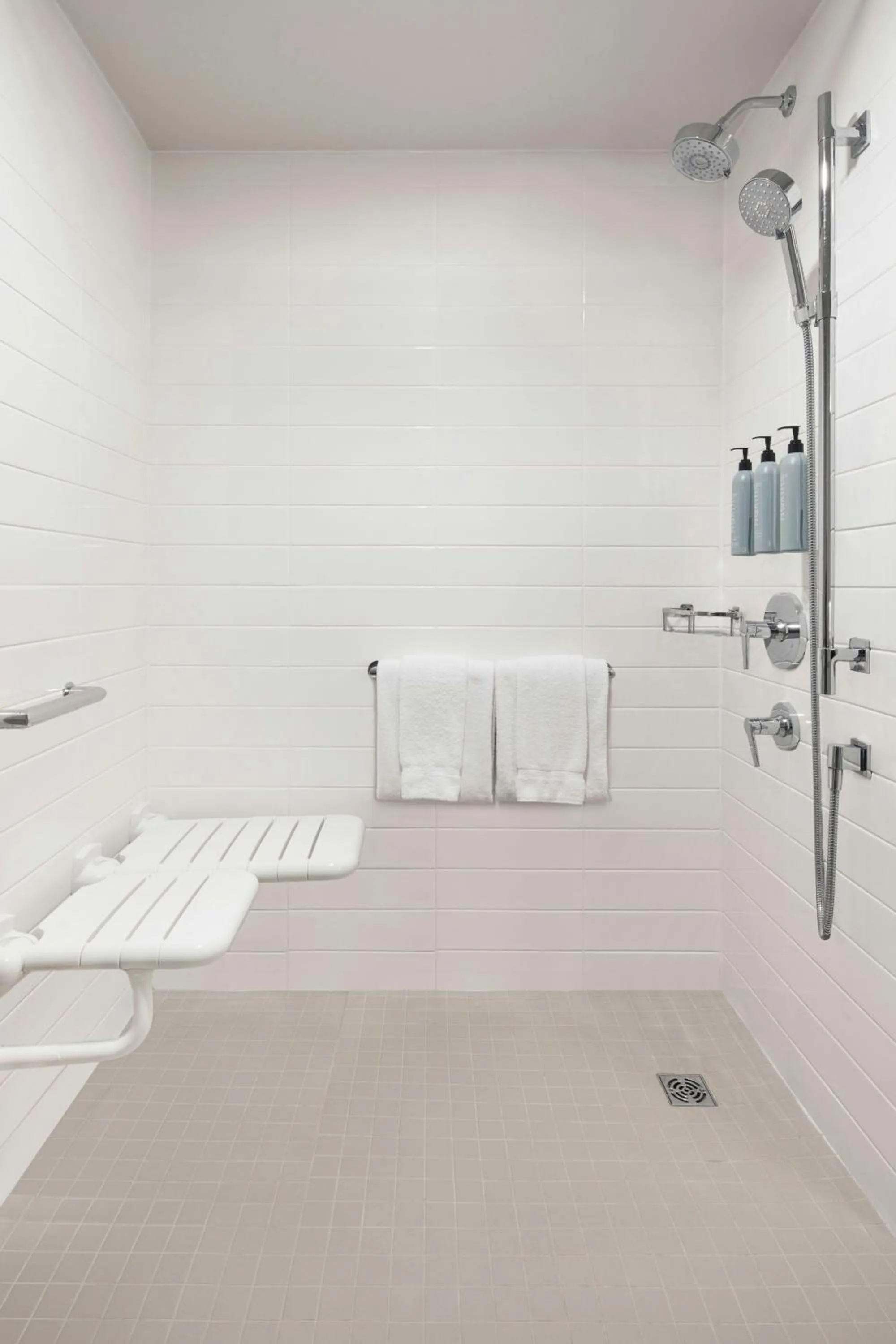 Bathroom in Residence Inn by Marriott Montreal Airport