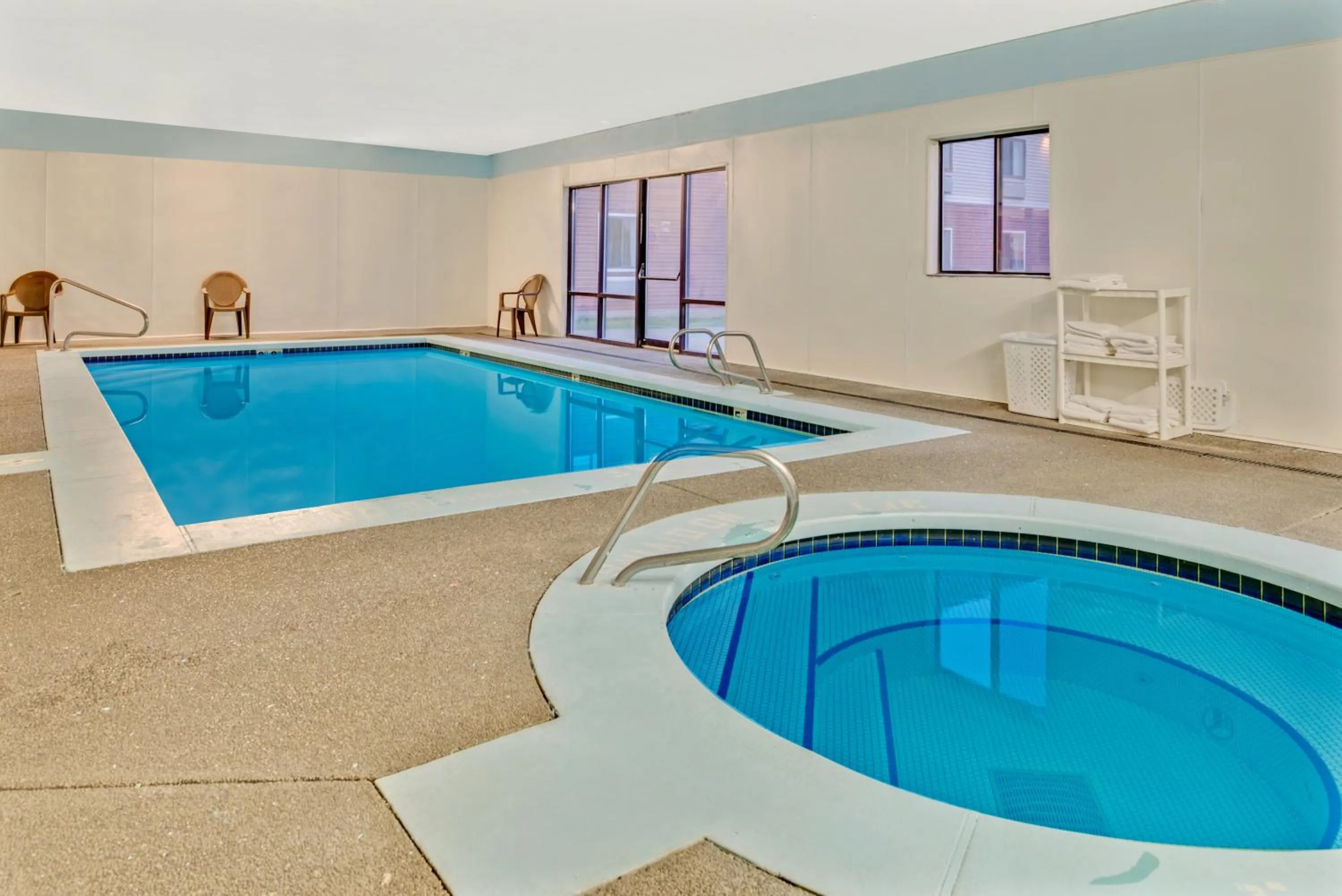 Swimming pool in Super 8 by Wyndham Spokane/West