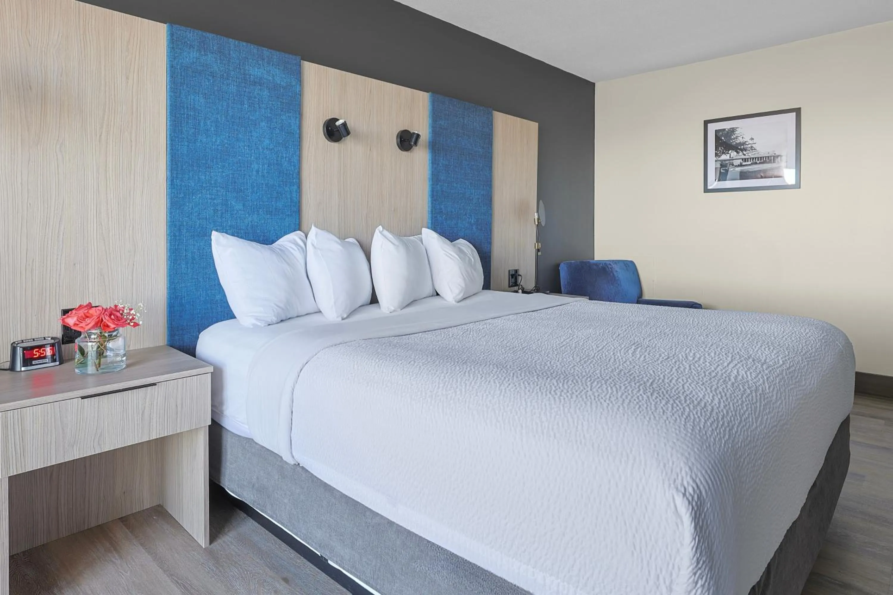 Bedroom, Bed in The Jordan Hotel Ramada by Wyndham