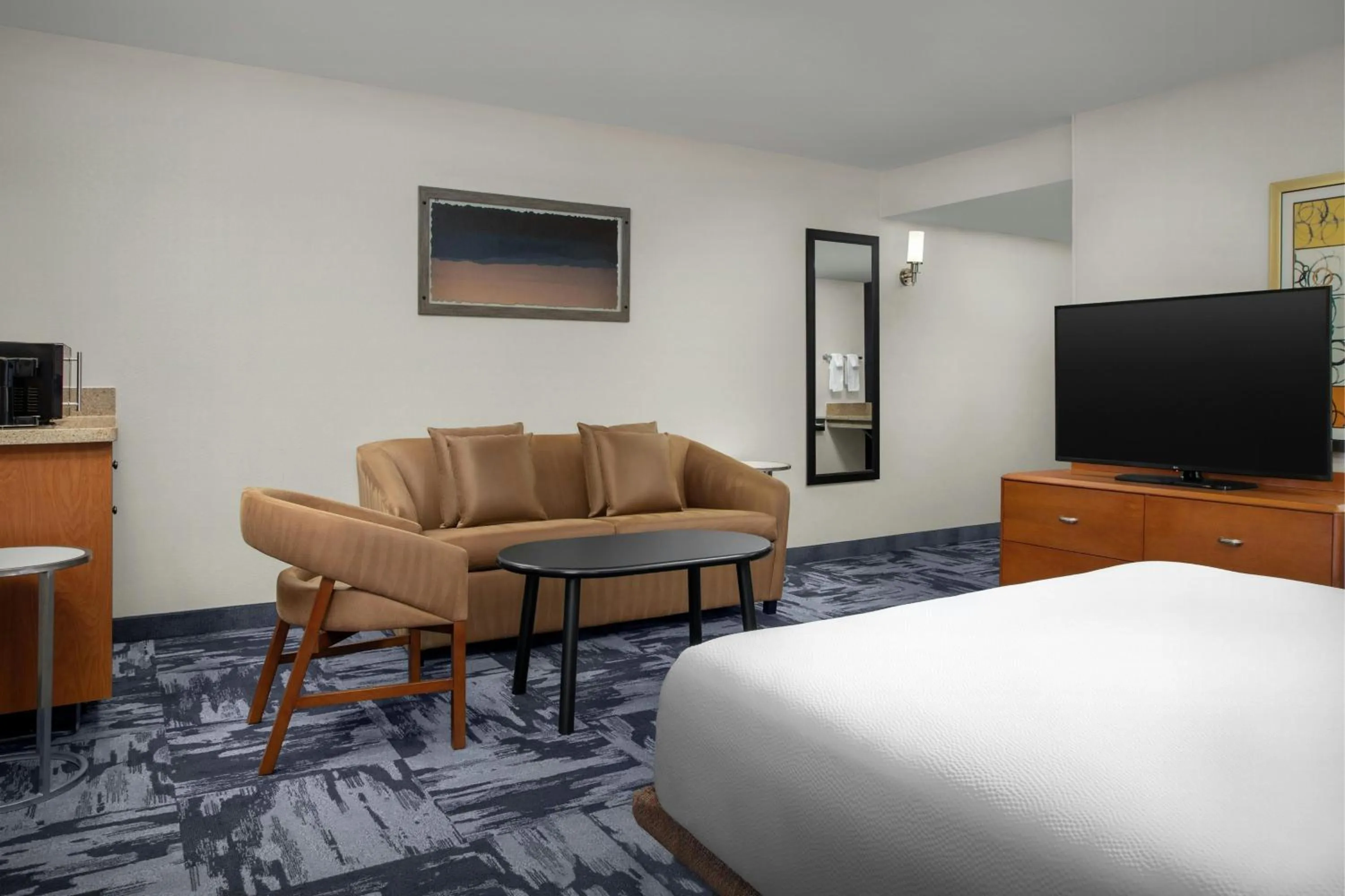 Photo of the whole room, Bed in Fairfield Inn & Suites by Marriott Albuquerque Airport