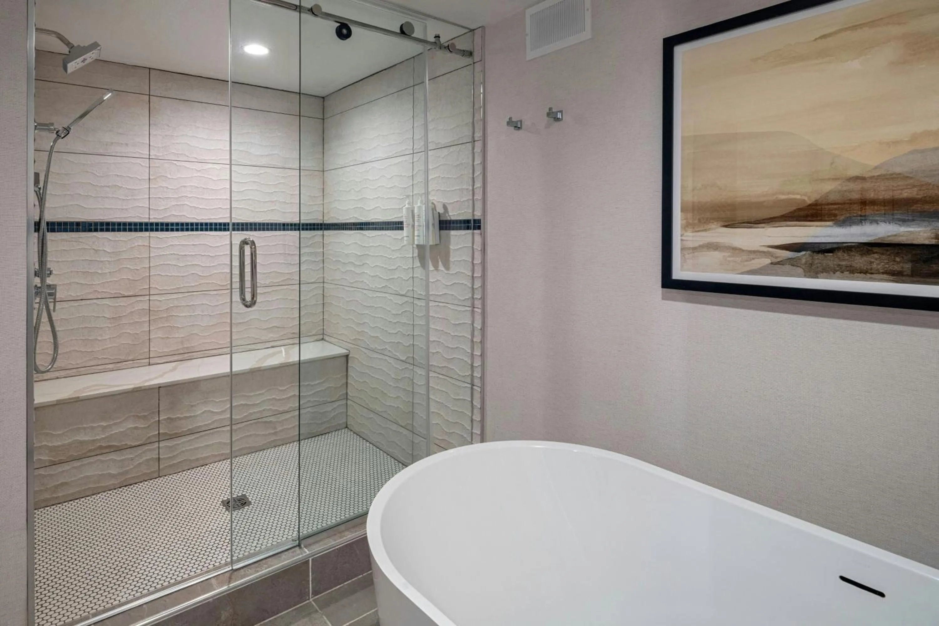 Bathroom in Albuquerque Marriott Pyramid North