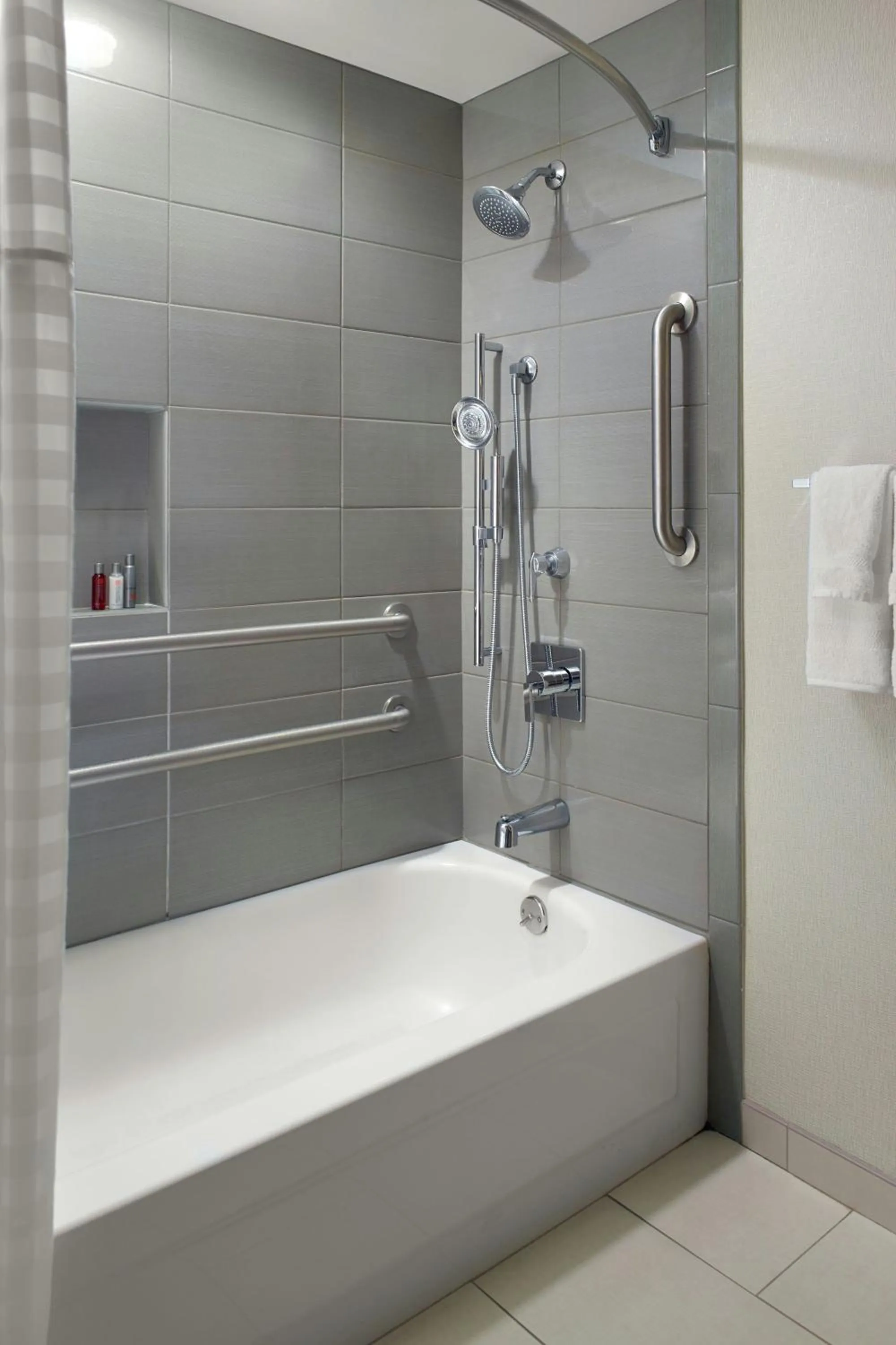 Bathroom in Augusta Marriott at the Convention Center