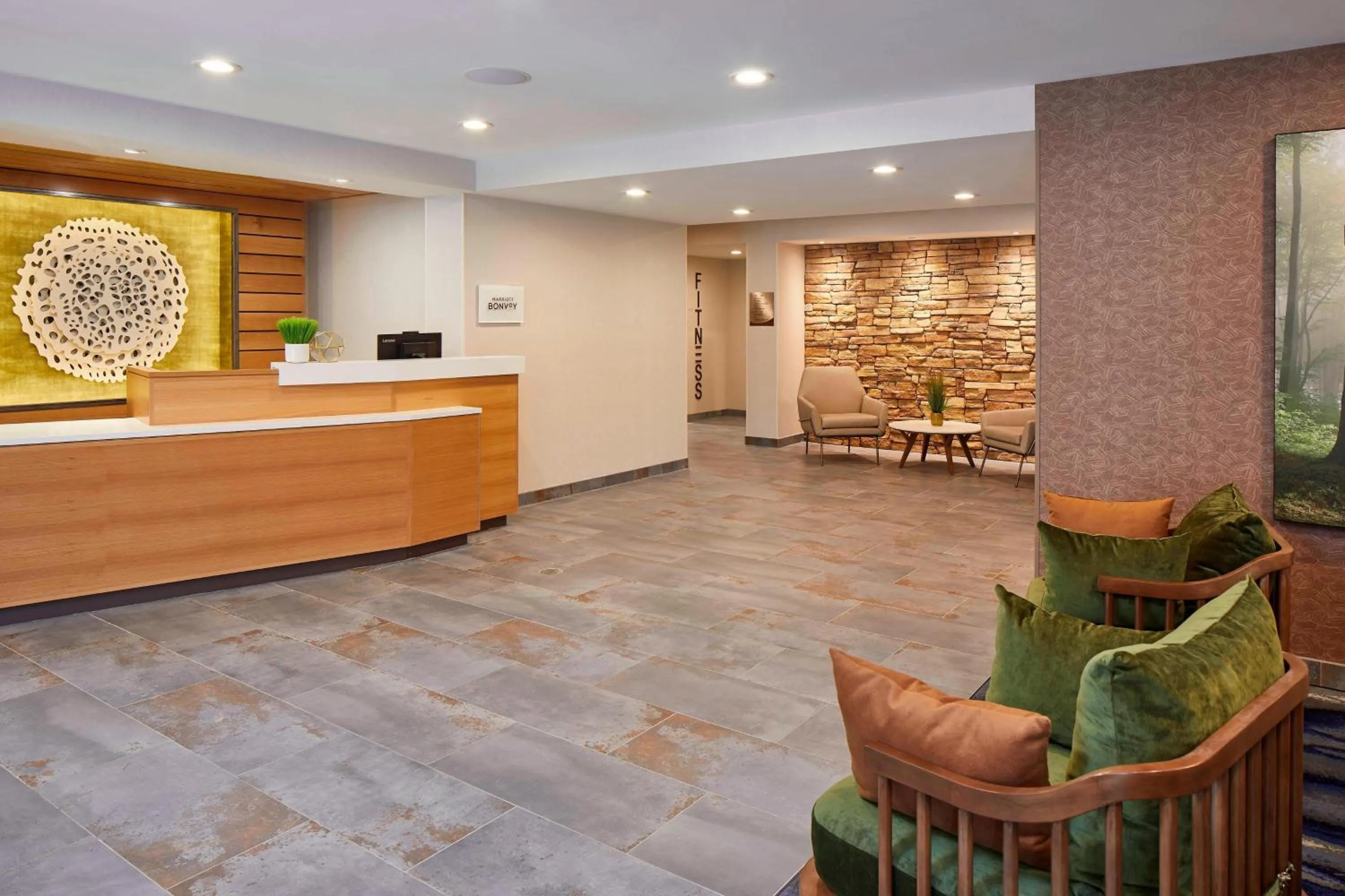Lobby or reception in Fairfield Inn & Suites by Marriott Albany Airport