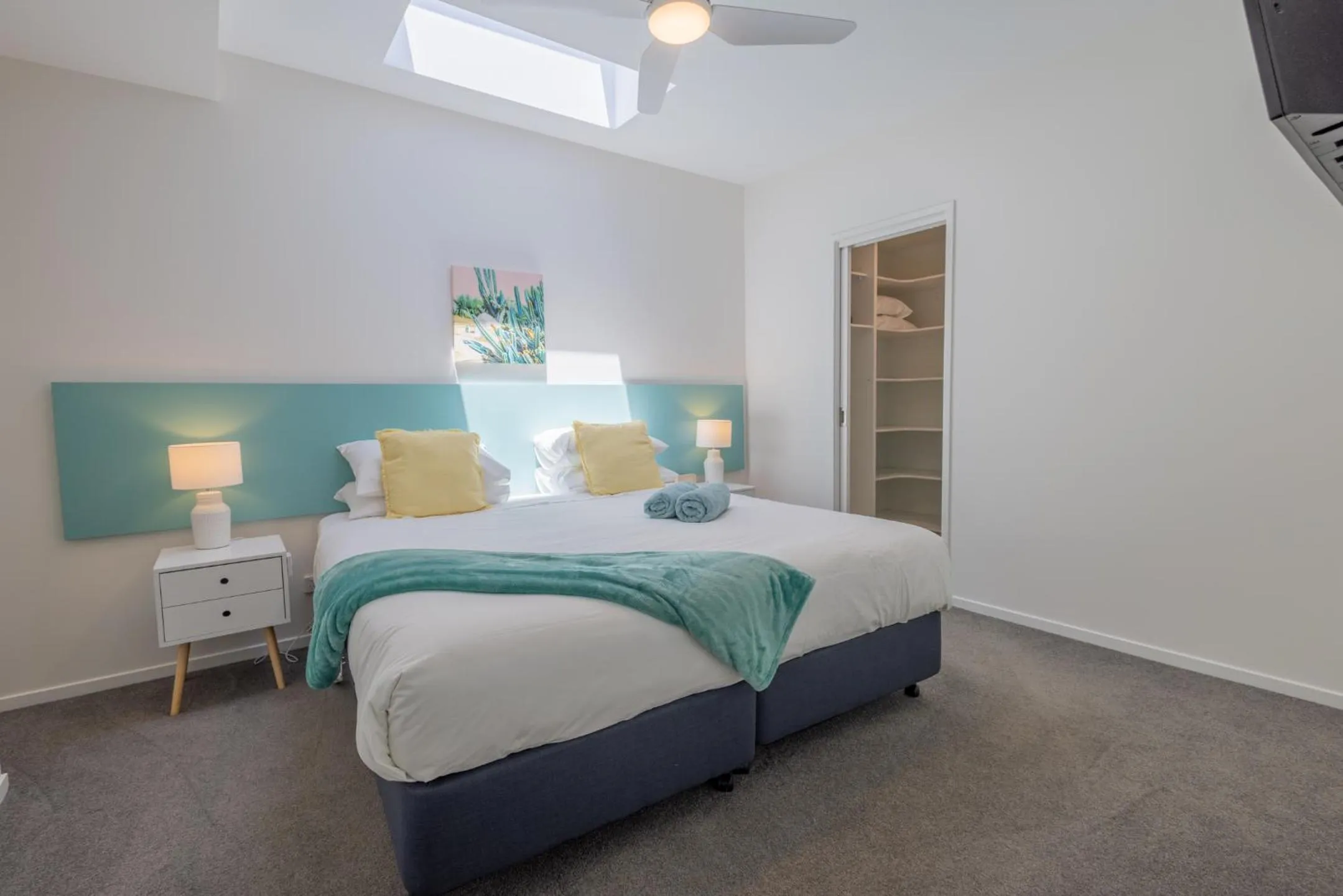 Bed in Botanic City Apartments