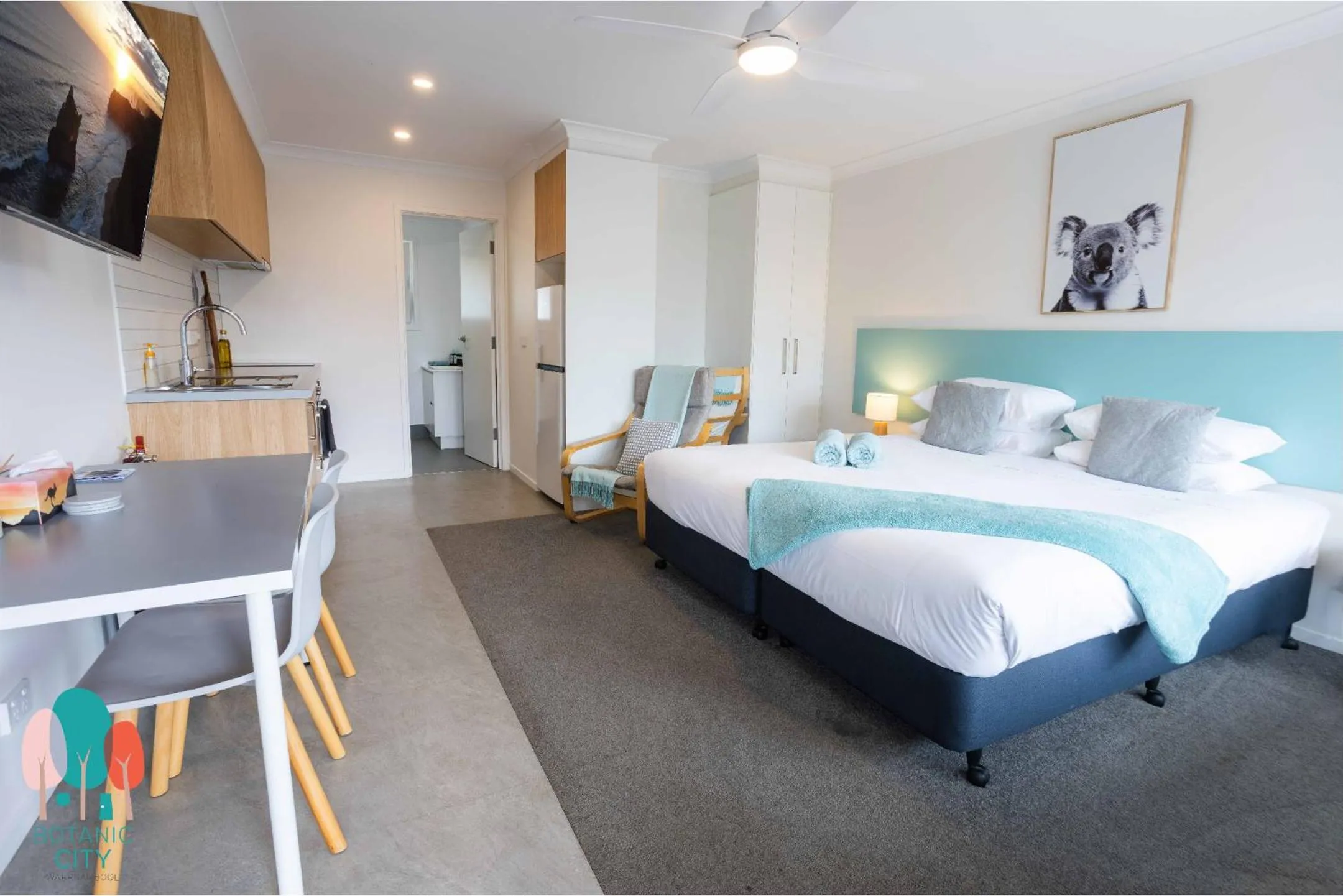 Bed in Botanic City Apartments