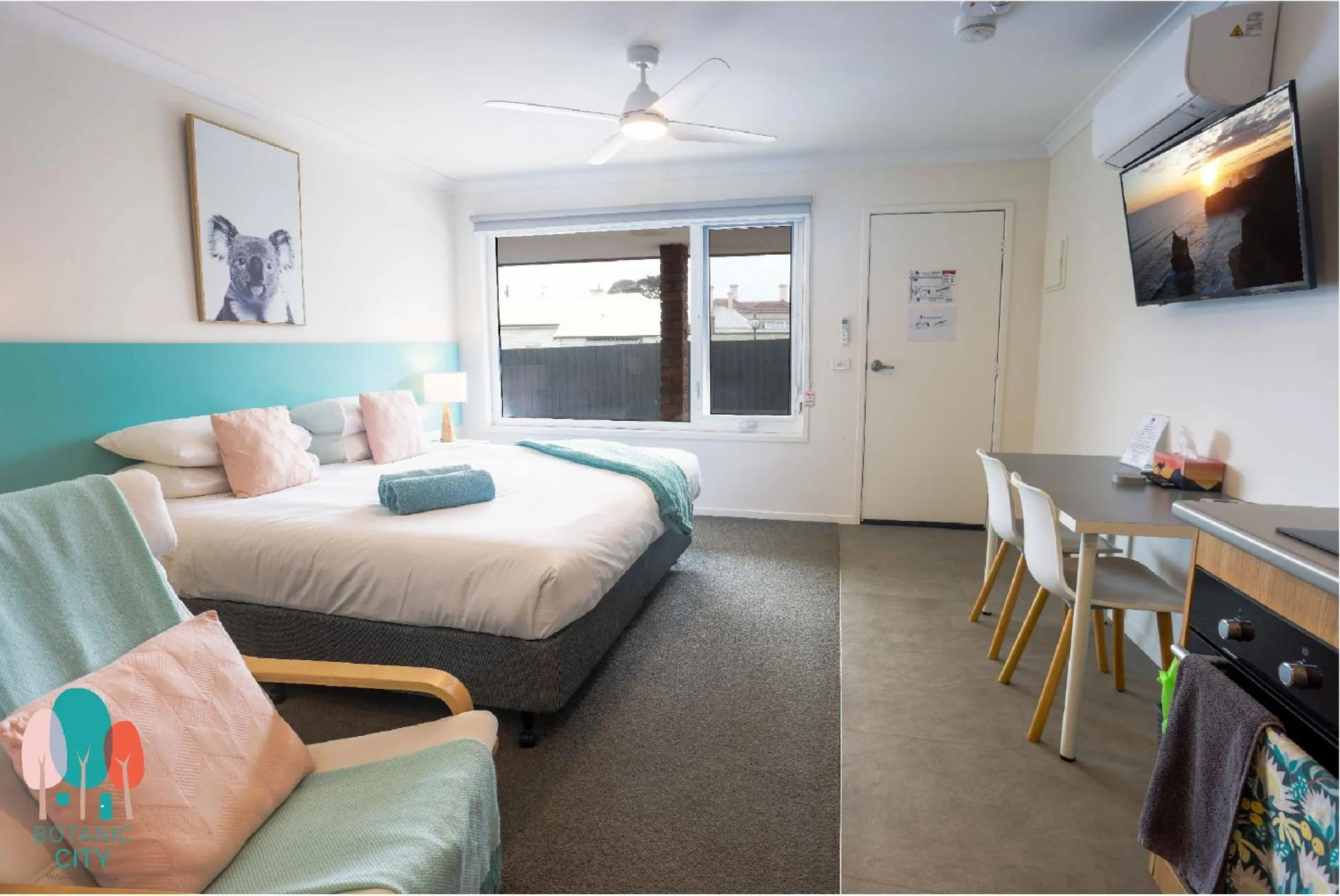 Bed in Botanic City Apartments