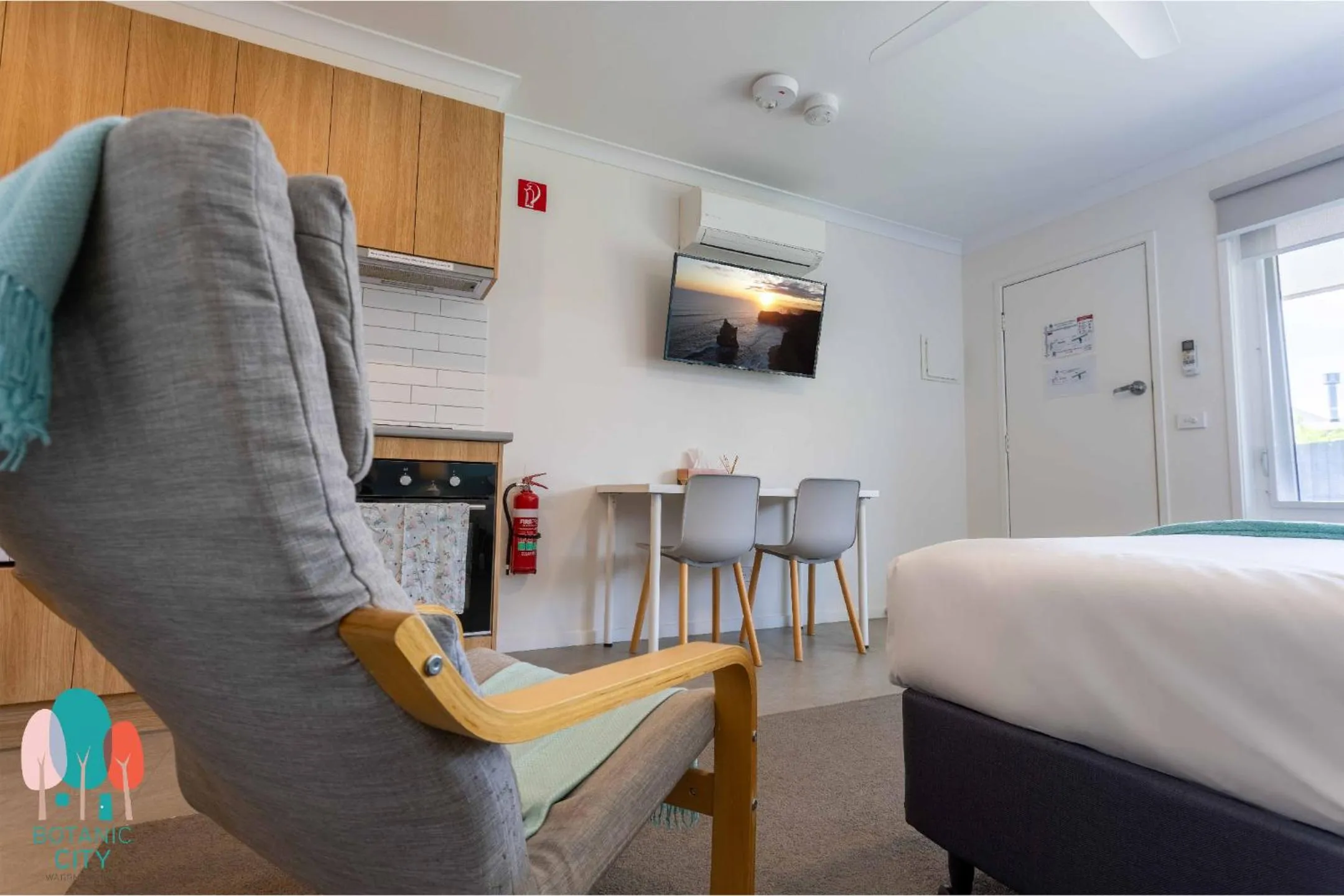 Bed in Botanic City Apartments