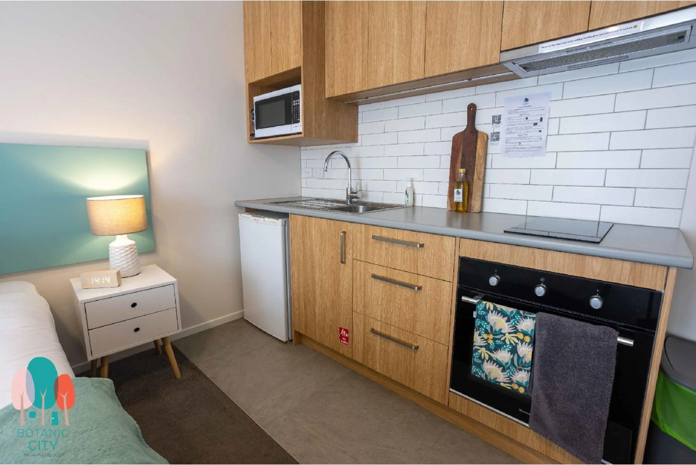 Kitchen or kitchenette in Botanic City Apartments