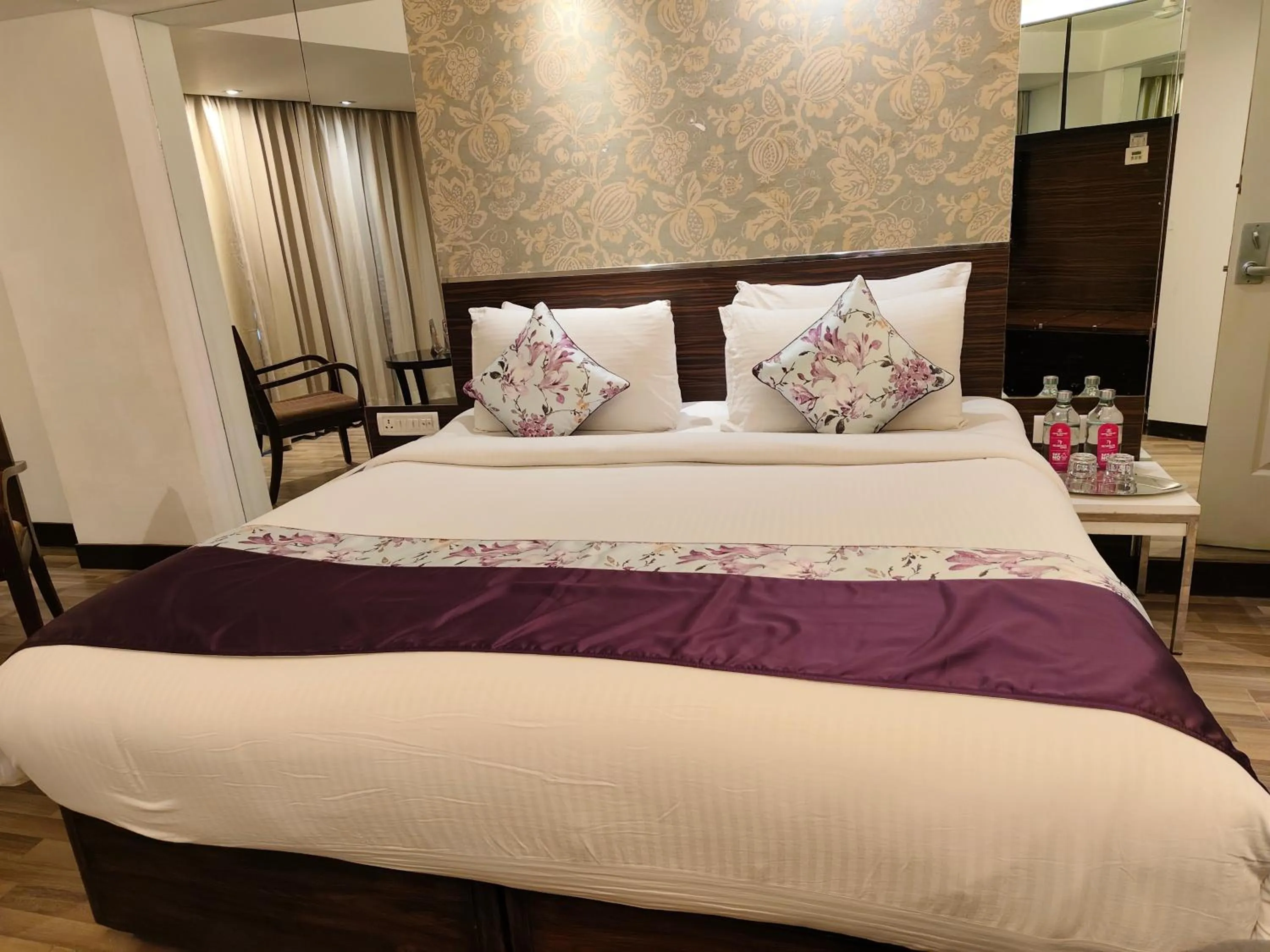 Bed in Regenta Place Bangalore, Cunningham Road