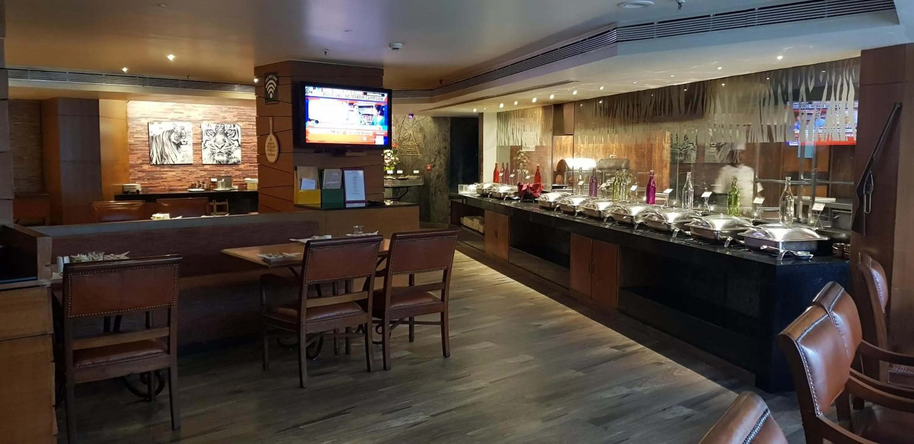 Restaurant/places to eat in Regenta Place Bangalore, Cunningham Road