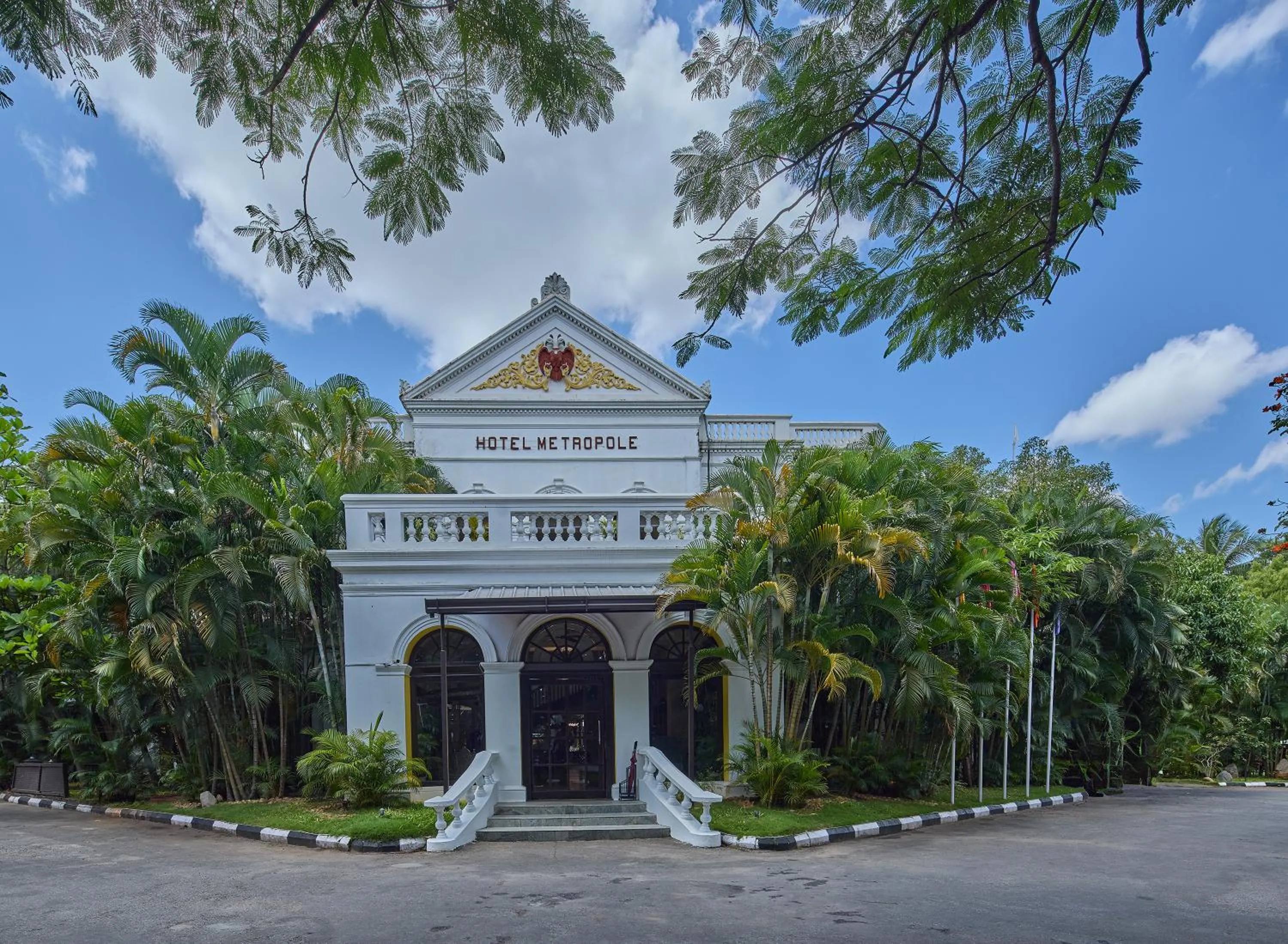 Facade/entrance in Royal Orchid Metropole Mysore