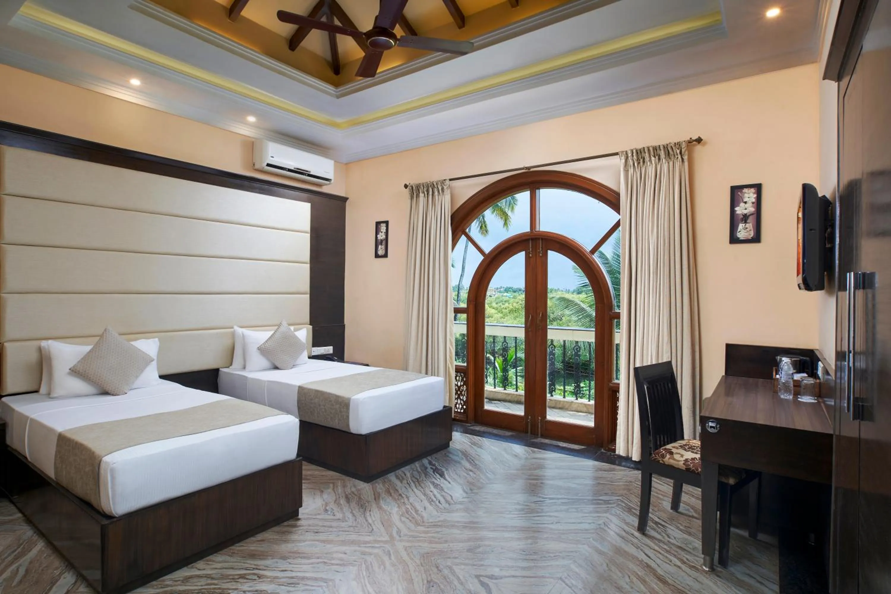 Bedroom, Bed in Resort Rio