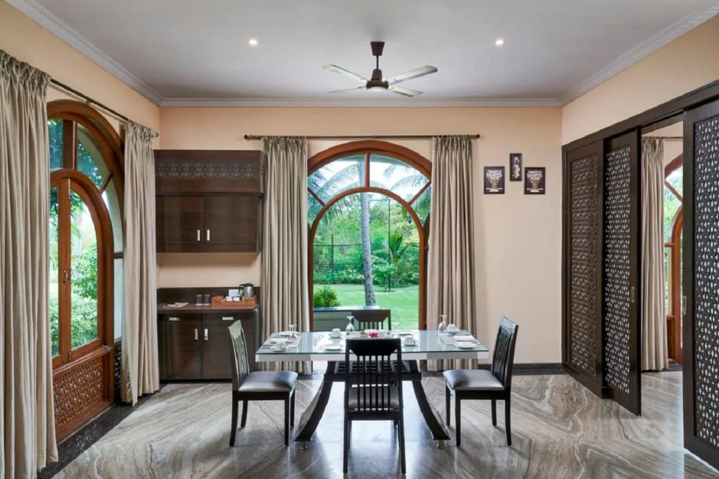 Dining area in Resort Rio