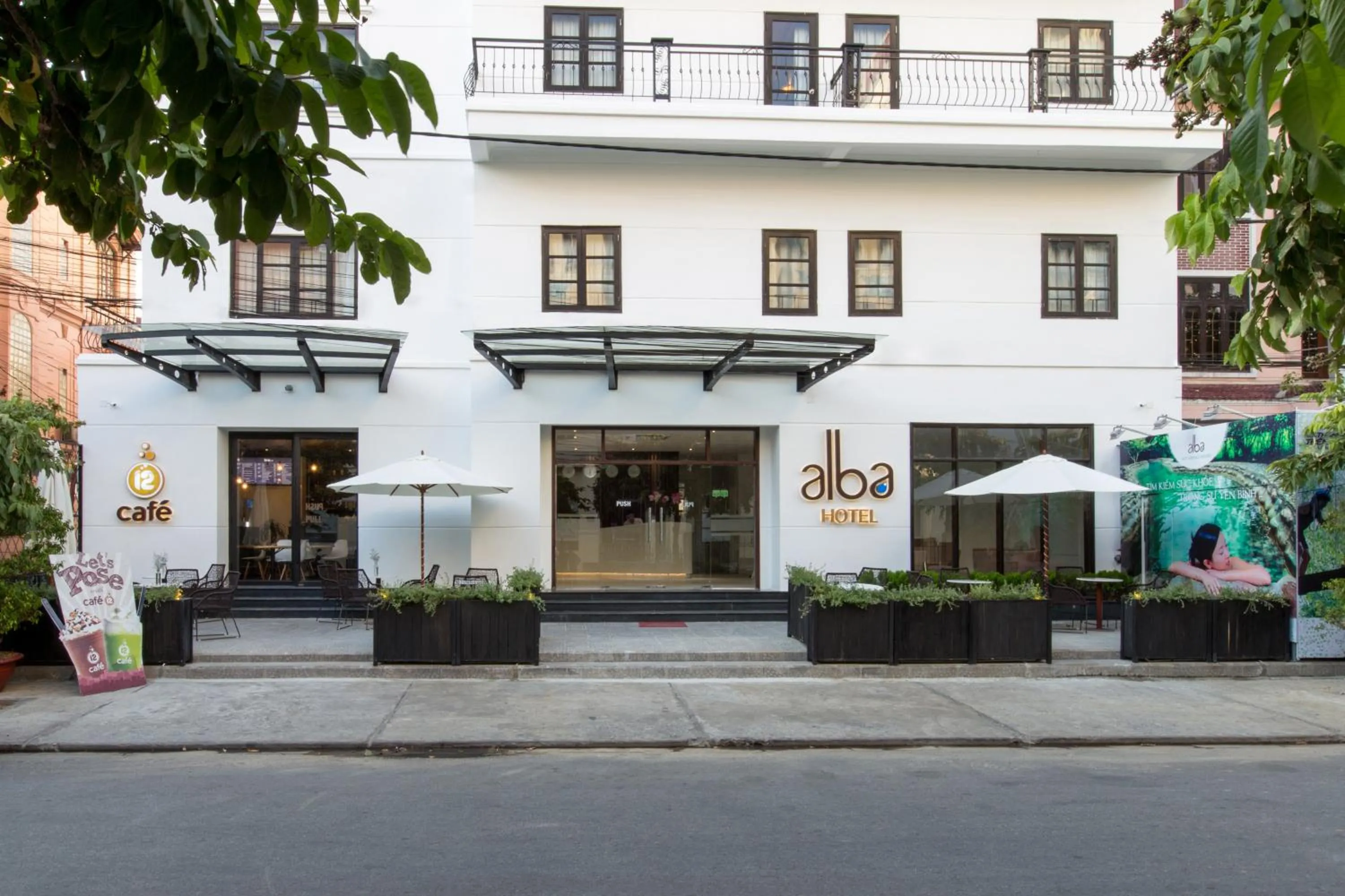 Property building in Alba Hotel