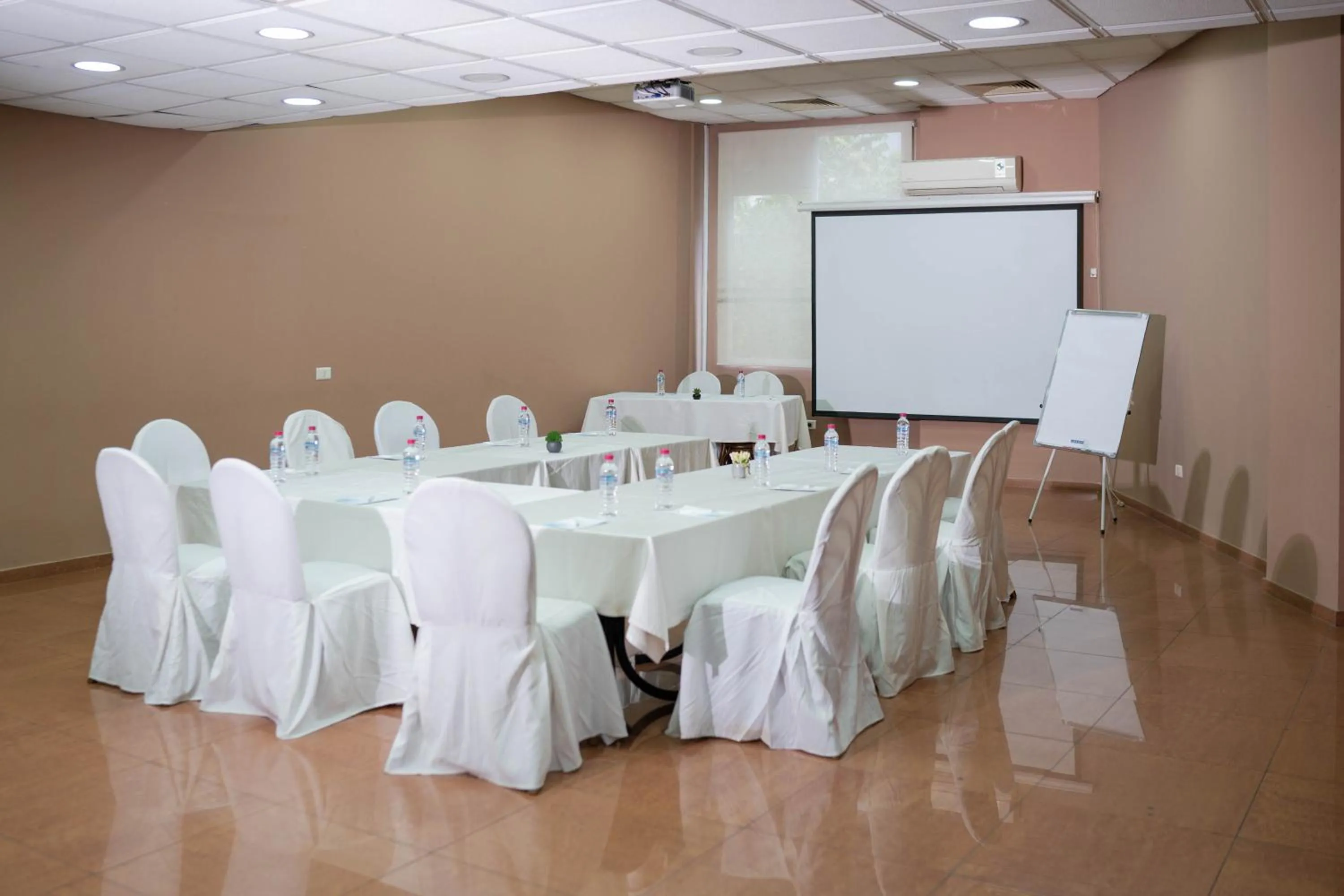 Meeting/conference room in Cosmopolitan Hotel
