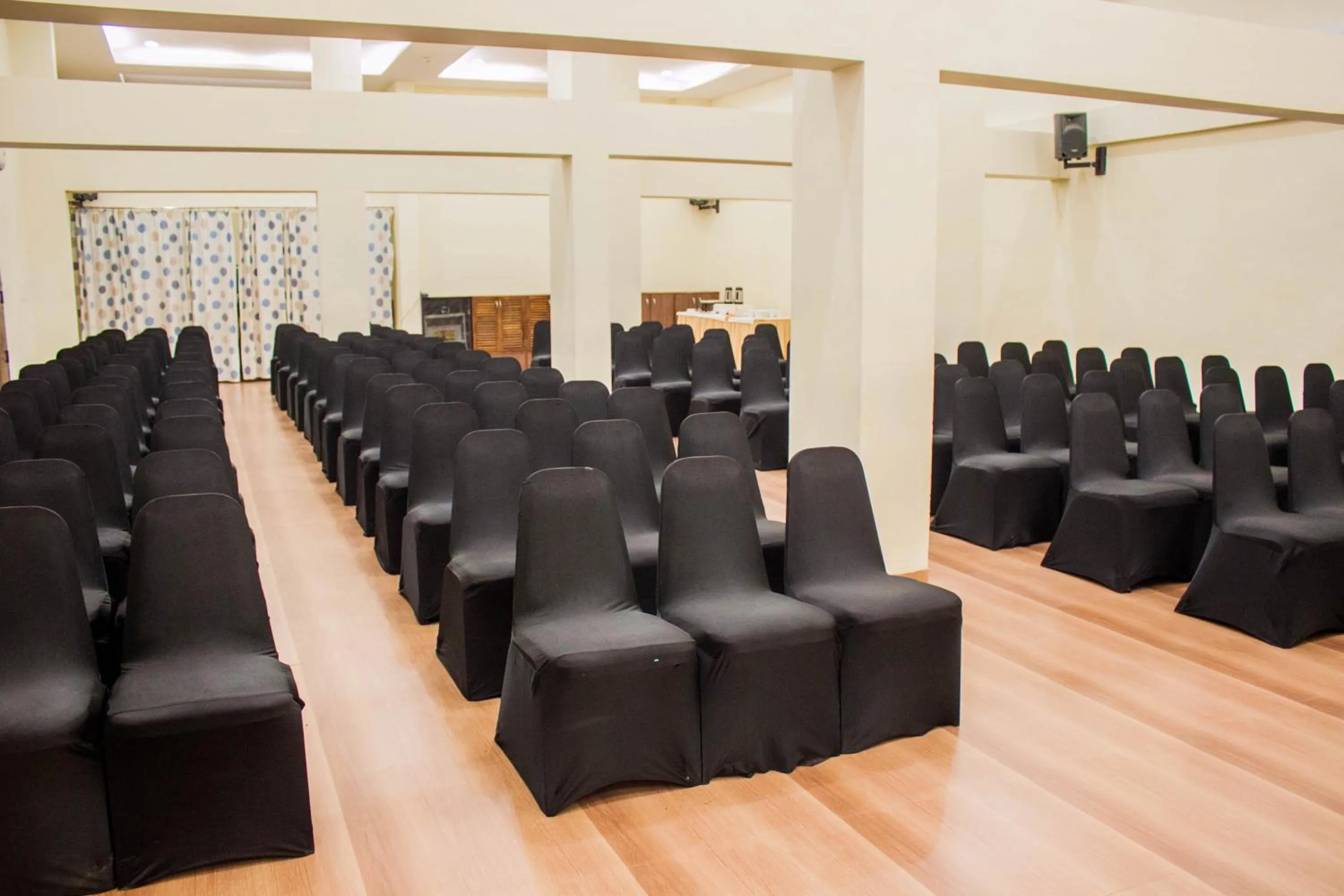 Meeting/conference room in Pride Sun Village Resort & Spa