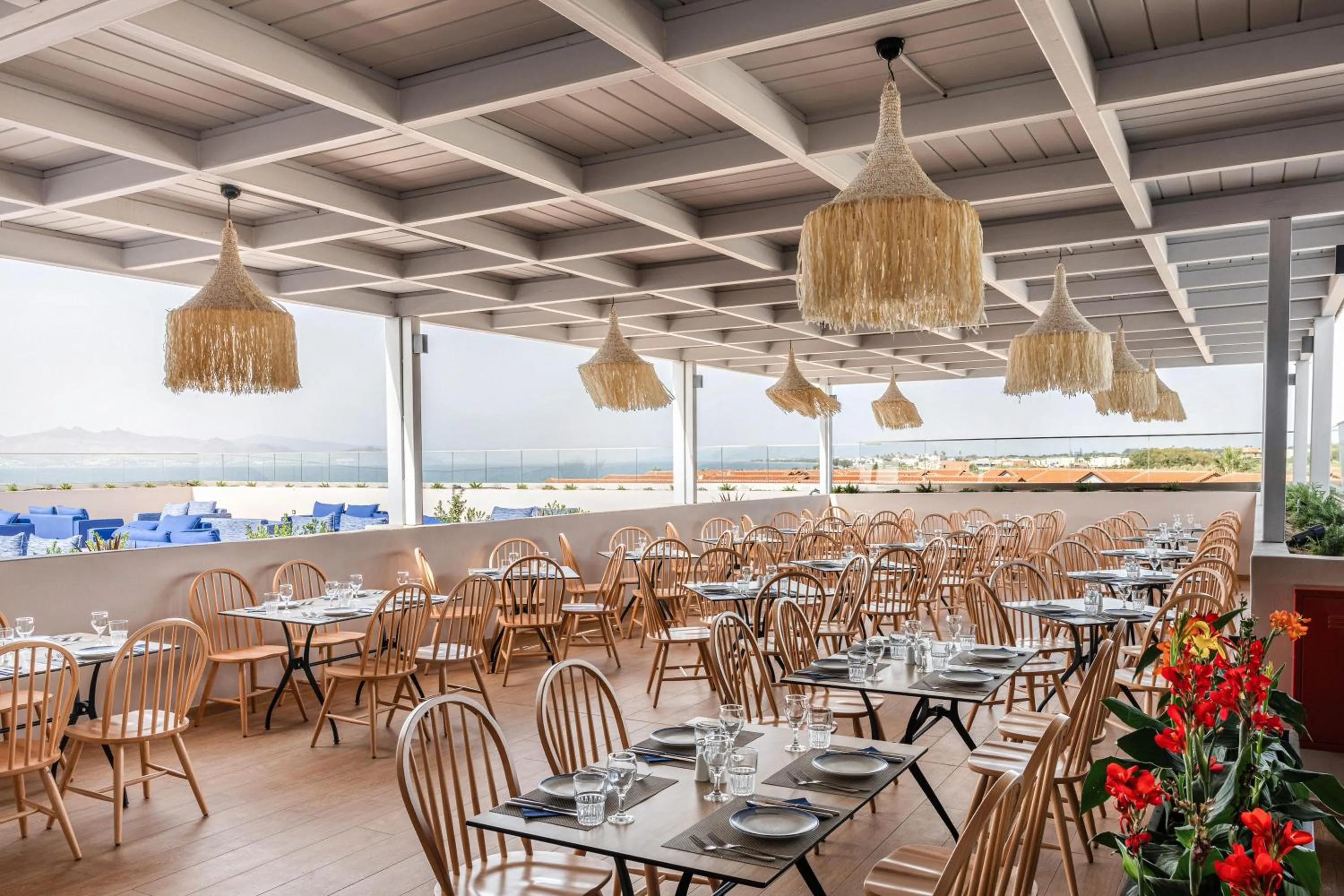 Restaurant/places to eat in White Olive Marine Aquapark