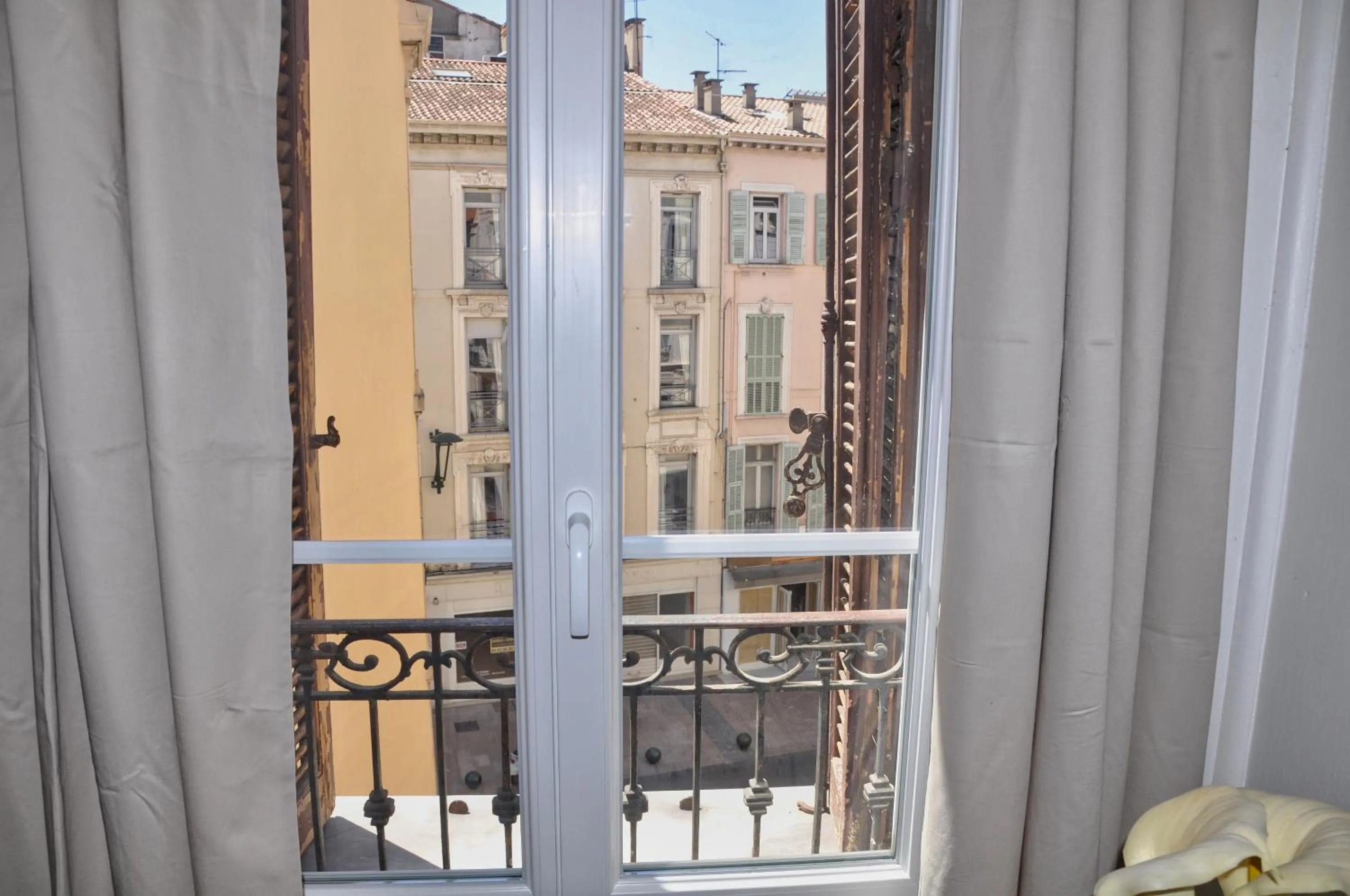 City view in SeaYouSoon Inn Cannes - Studios