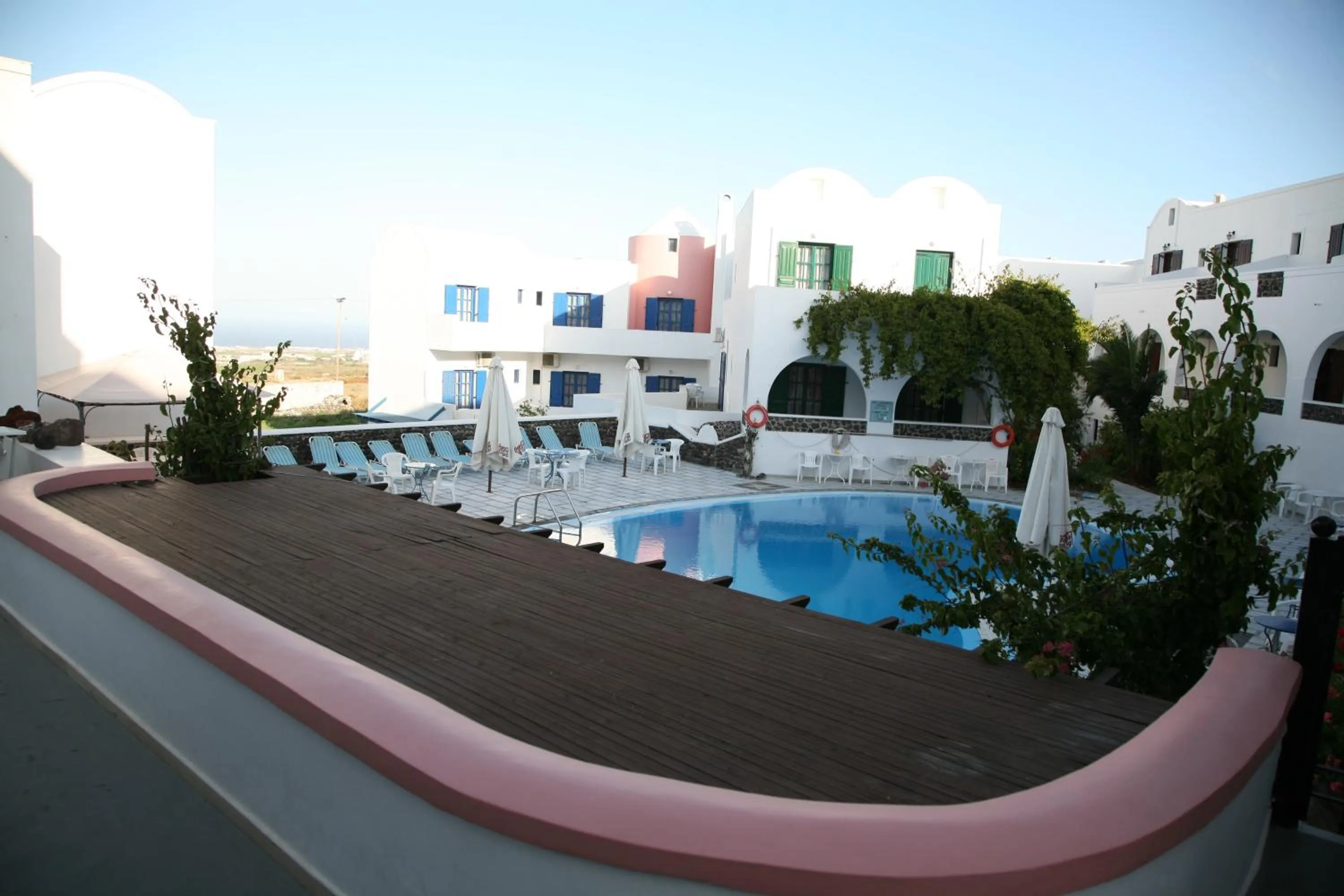 Facade/entrance in New Haroula