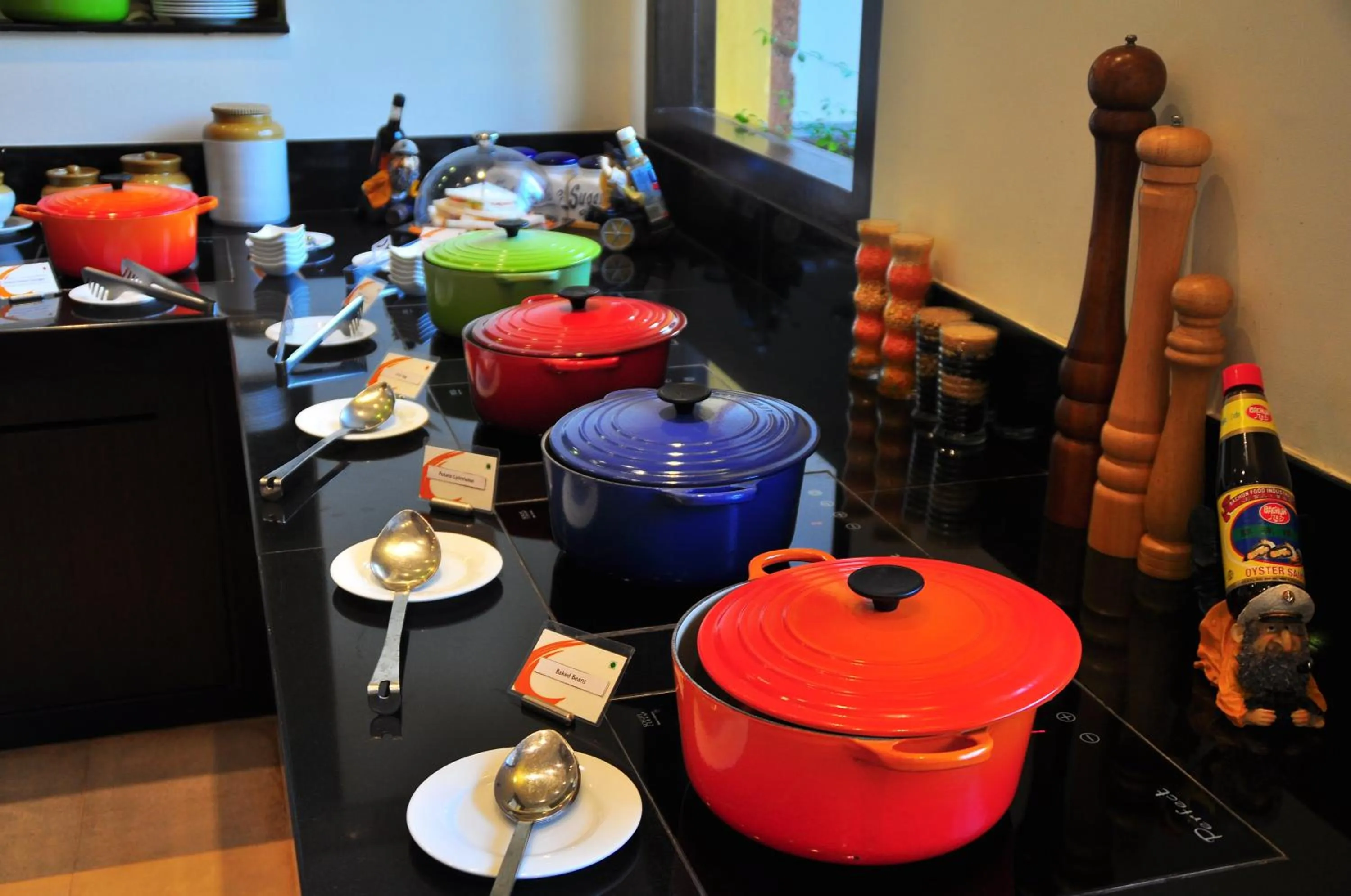 Restaurant/places to eat in Kyriad Prestige Calangute Goa by OTHPL