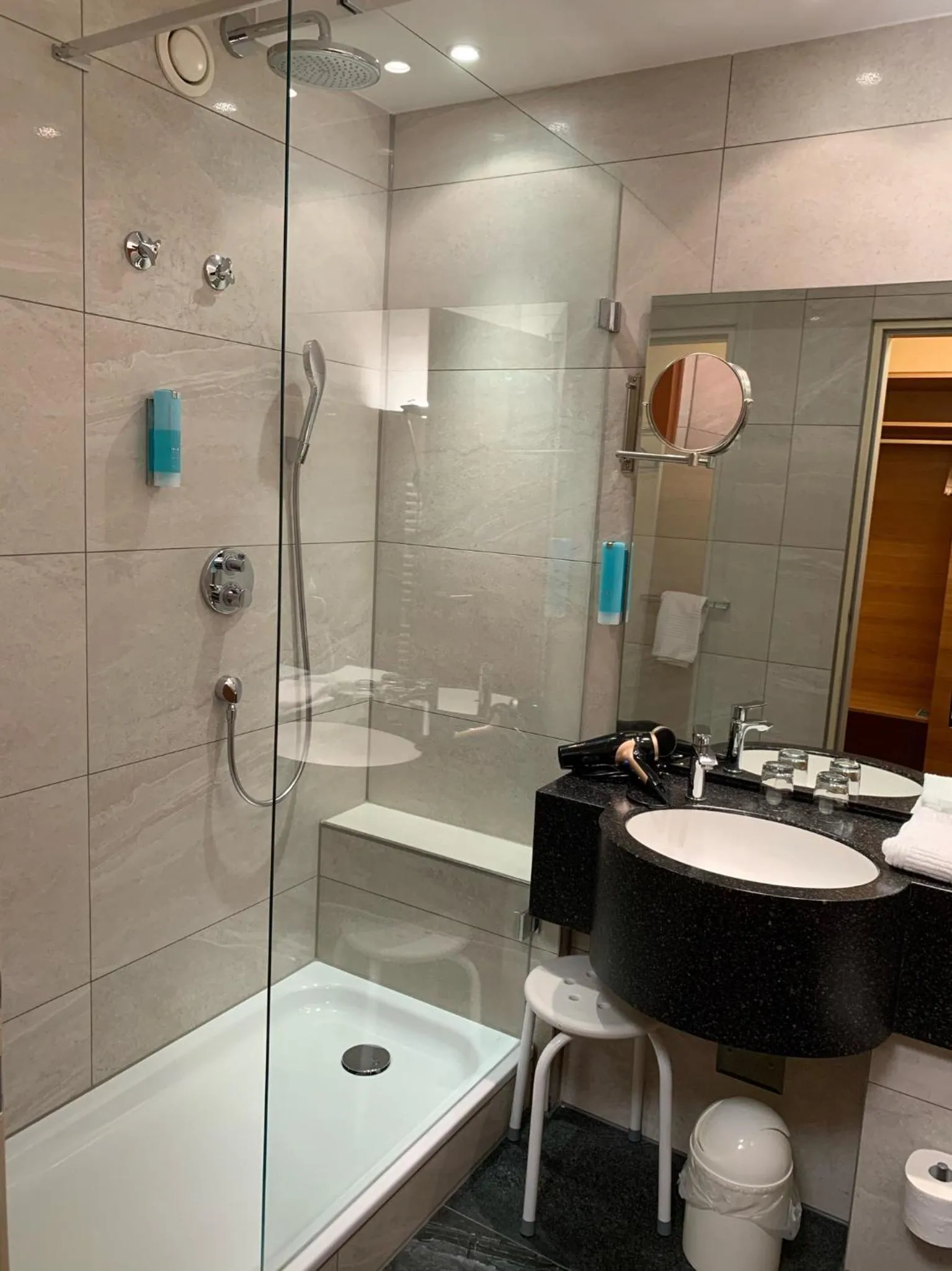 Bathroom in Atrium Hotel Krüger