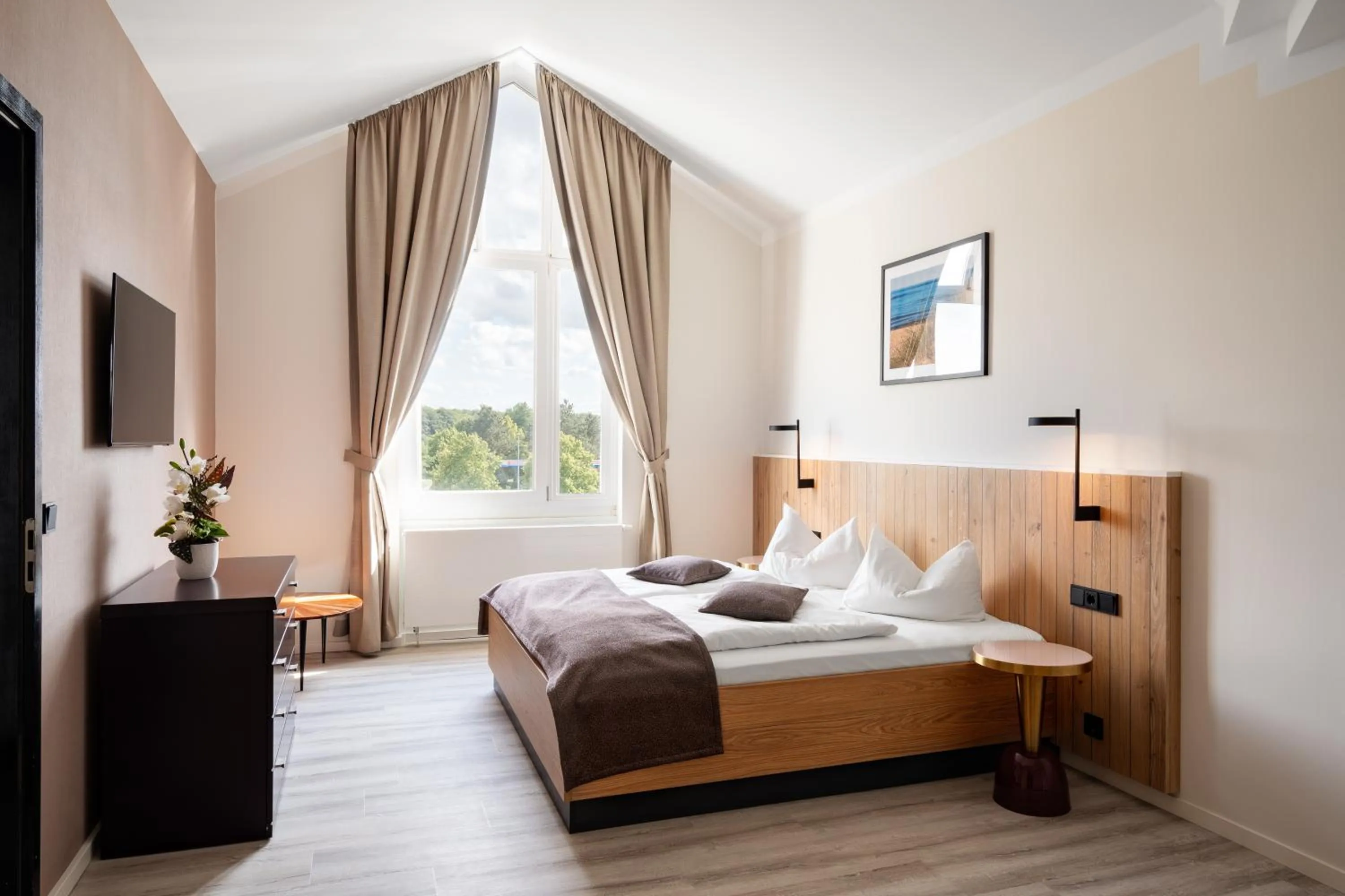 Bedroom, Bed in Atrium Hotel Krüger