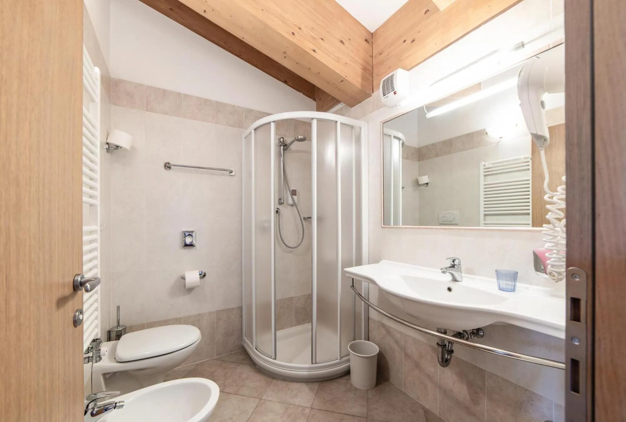 Shower in Chalet Caminetto